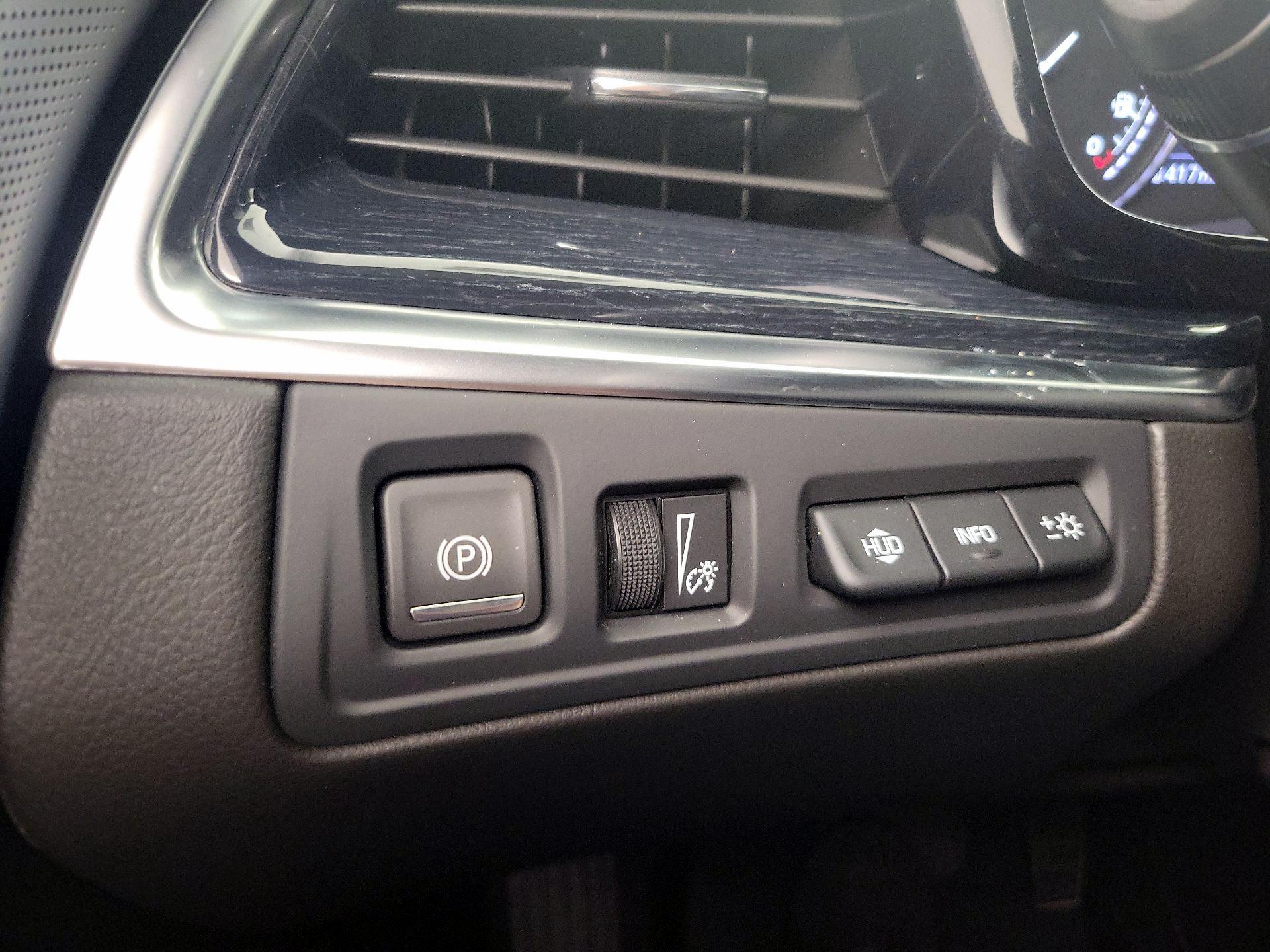 Thumbnail: 2024 Cadillac XT5 - 13