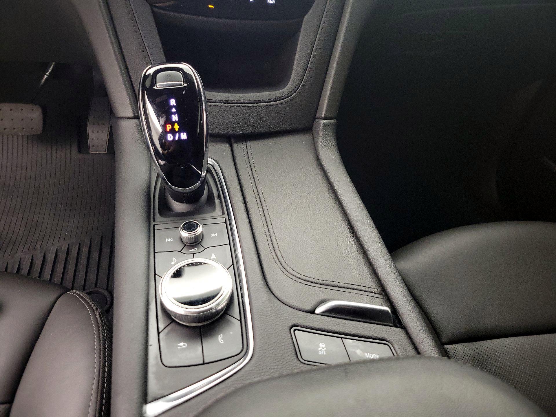 Thumbnail: 2024 Cadillac XT5 - 18