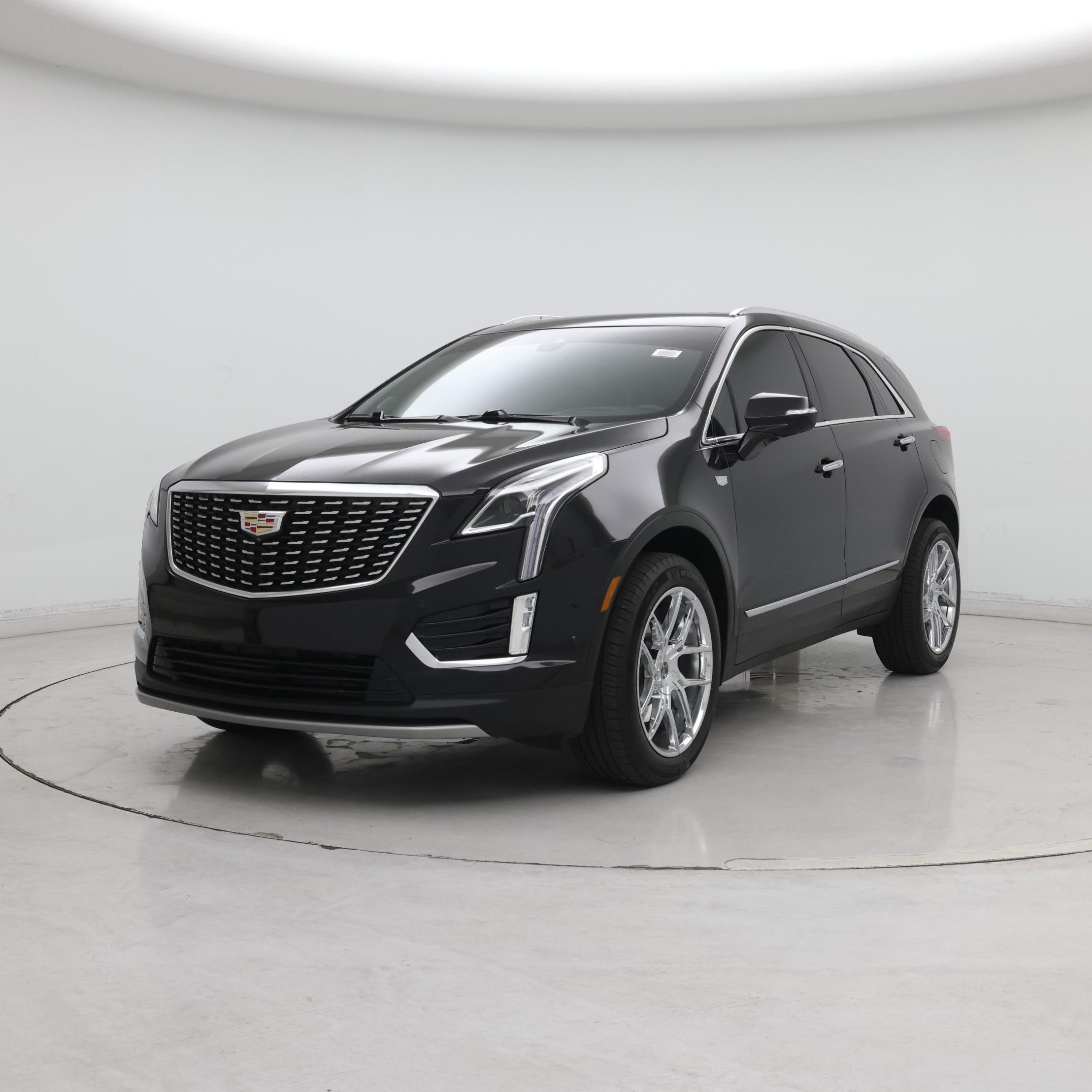 Thumbnail: 2024 Cadillac XT5 - 4