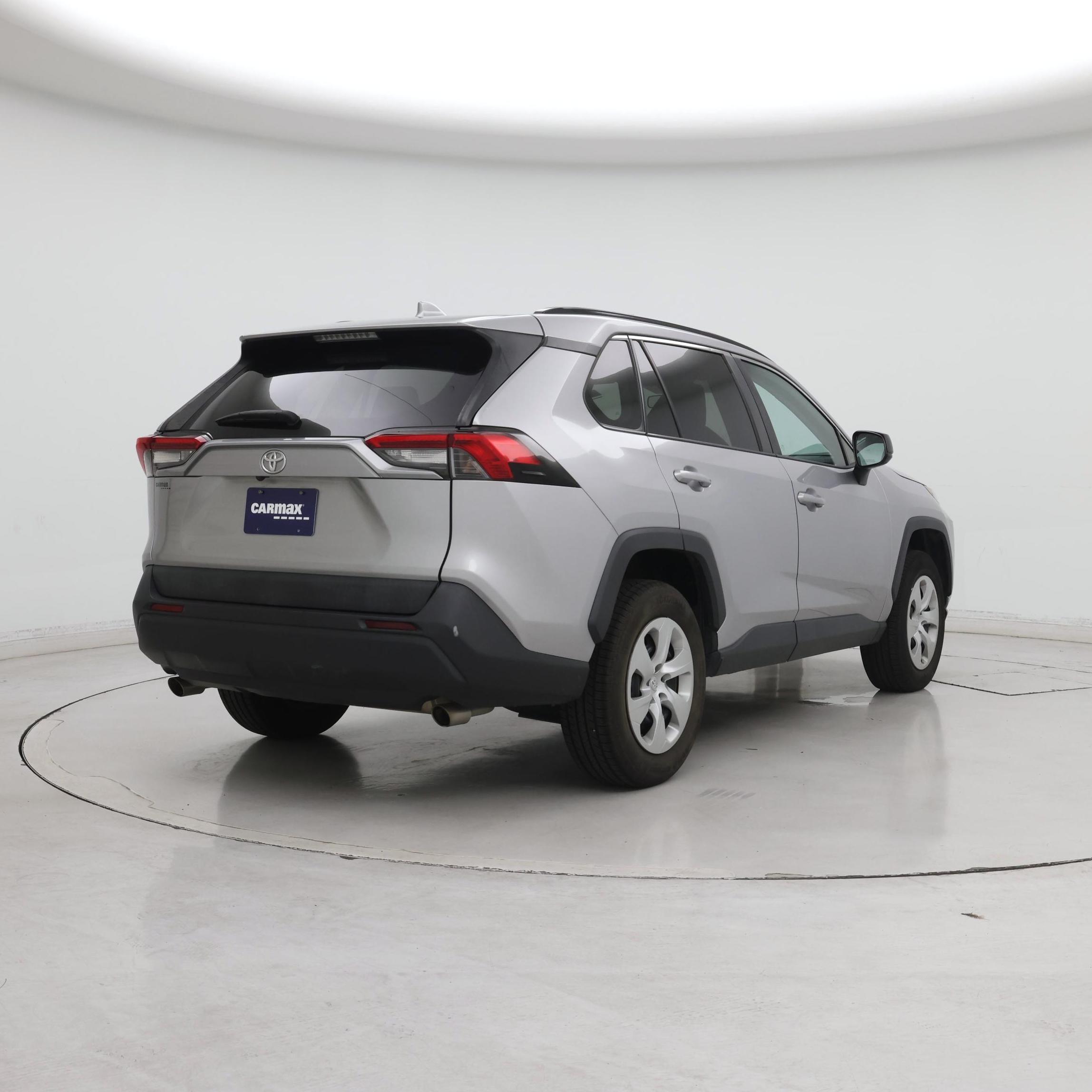 Thumbnail: 2019 Toyota RAV4 - 8