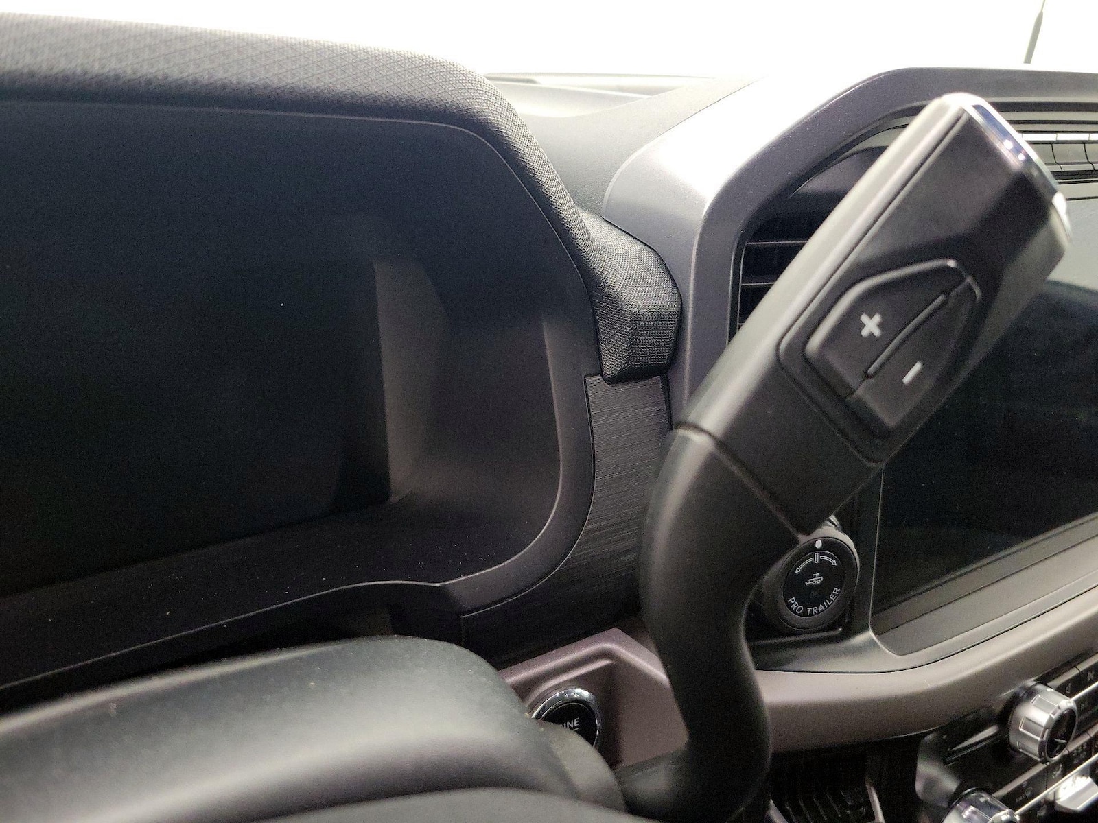 2024 Ford F-150 XLT - Photo 18
