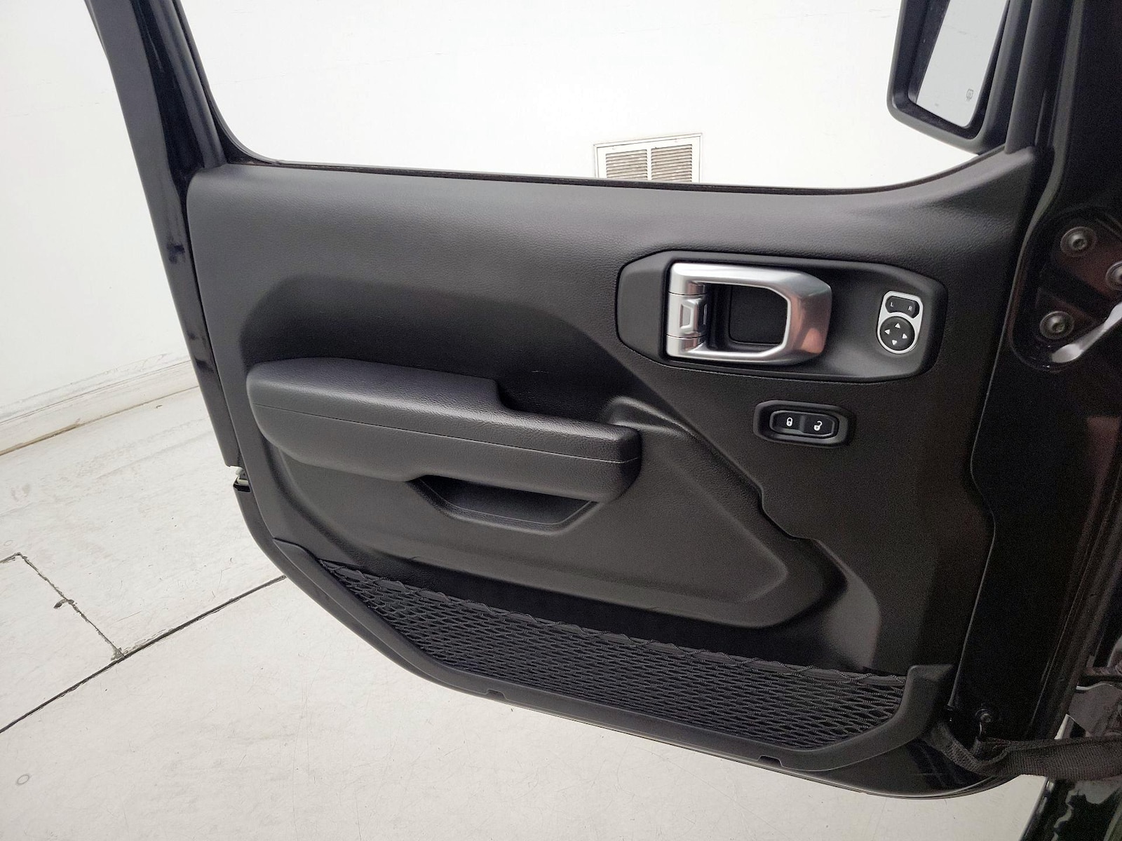 2024 Jeep Wrangler 4-Door Sport S - Photo 13