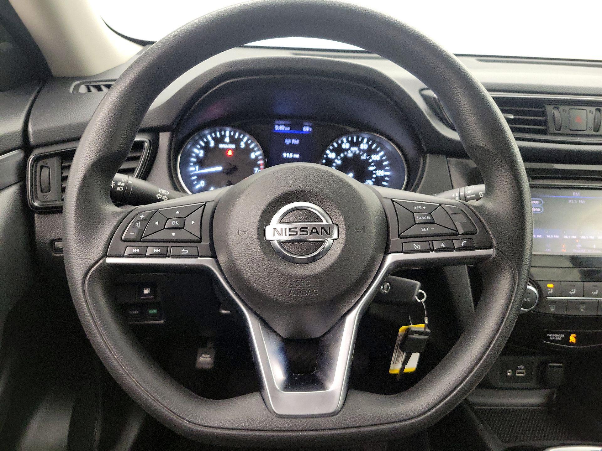 Thumbnail: 2018 Nissan Rogue - 10