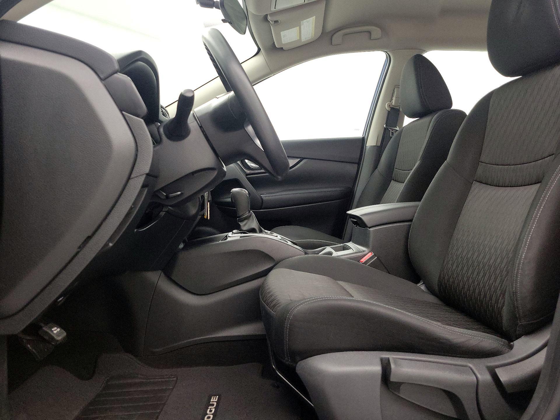 Thumbnail: 2018 Nissan Rogue - 11