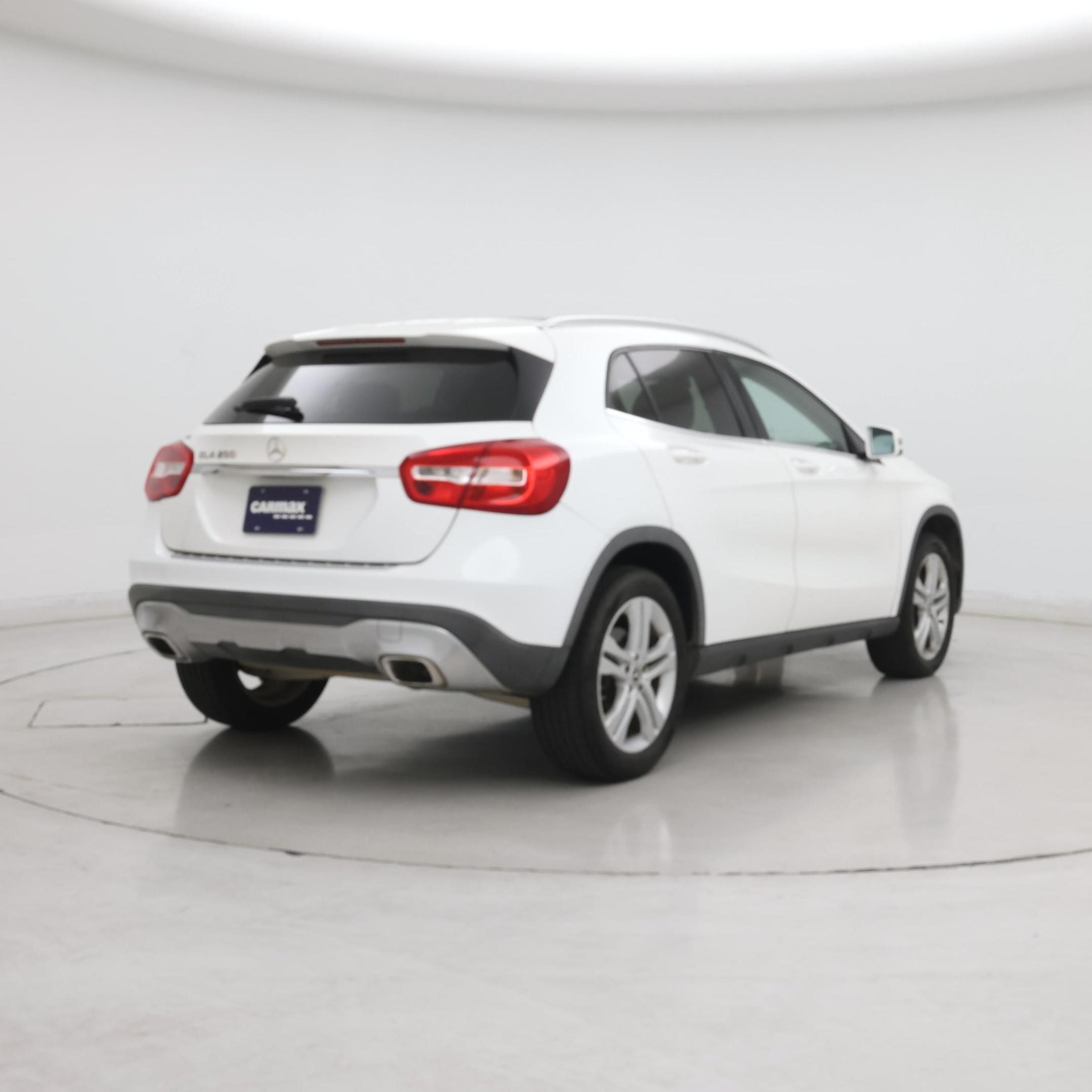 Thumbnail: 2020 Mercedes-Benz GLA - 8