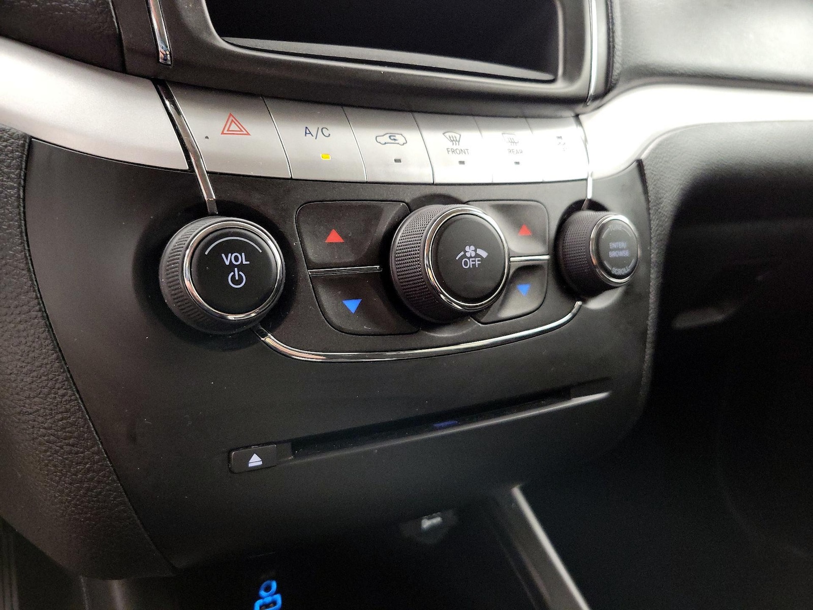 2020 Dodge Journey SE - Photo 17