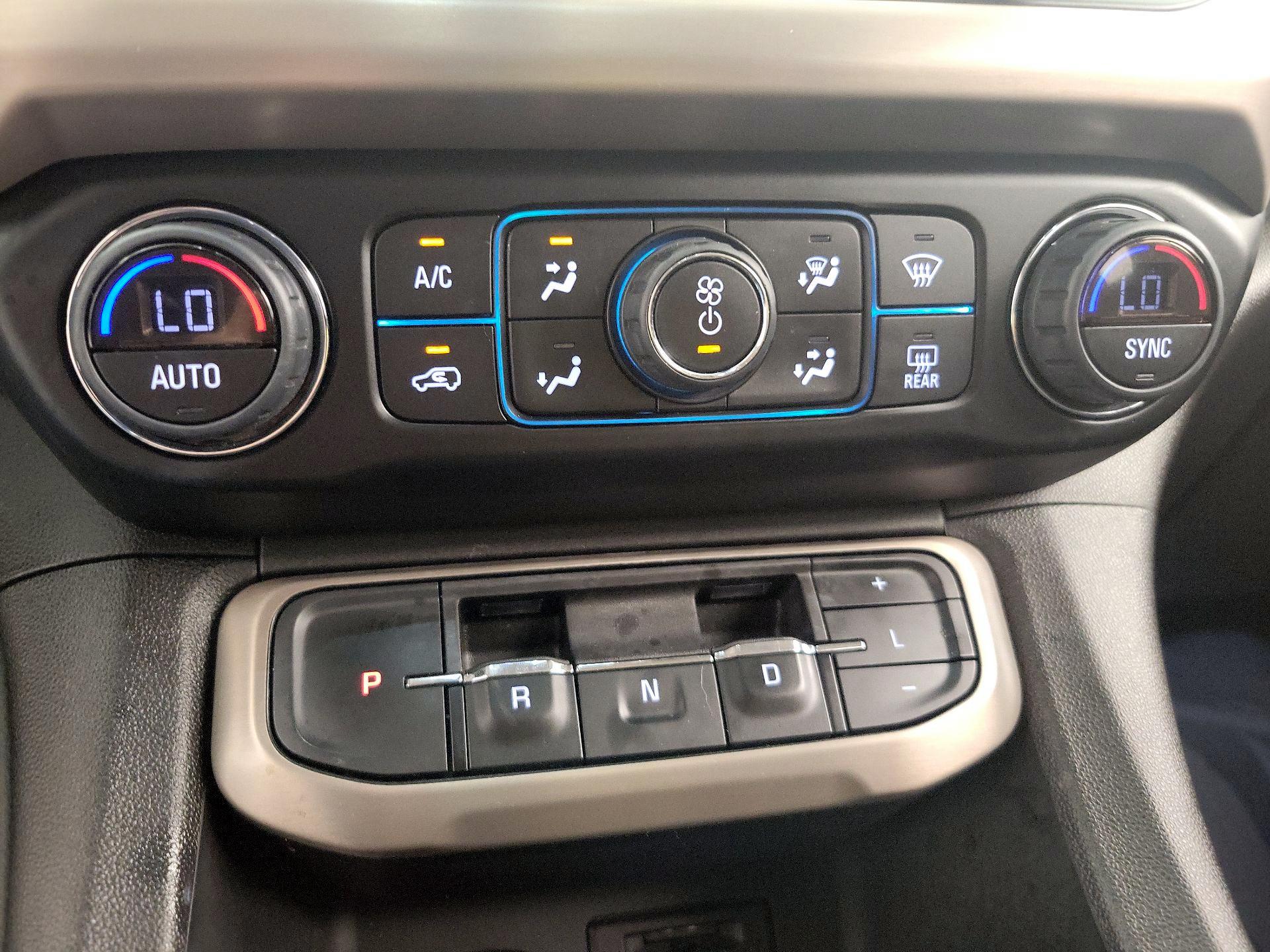 Thumbnail: 2022 GMC Acadia - 16