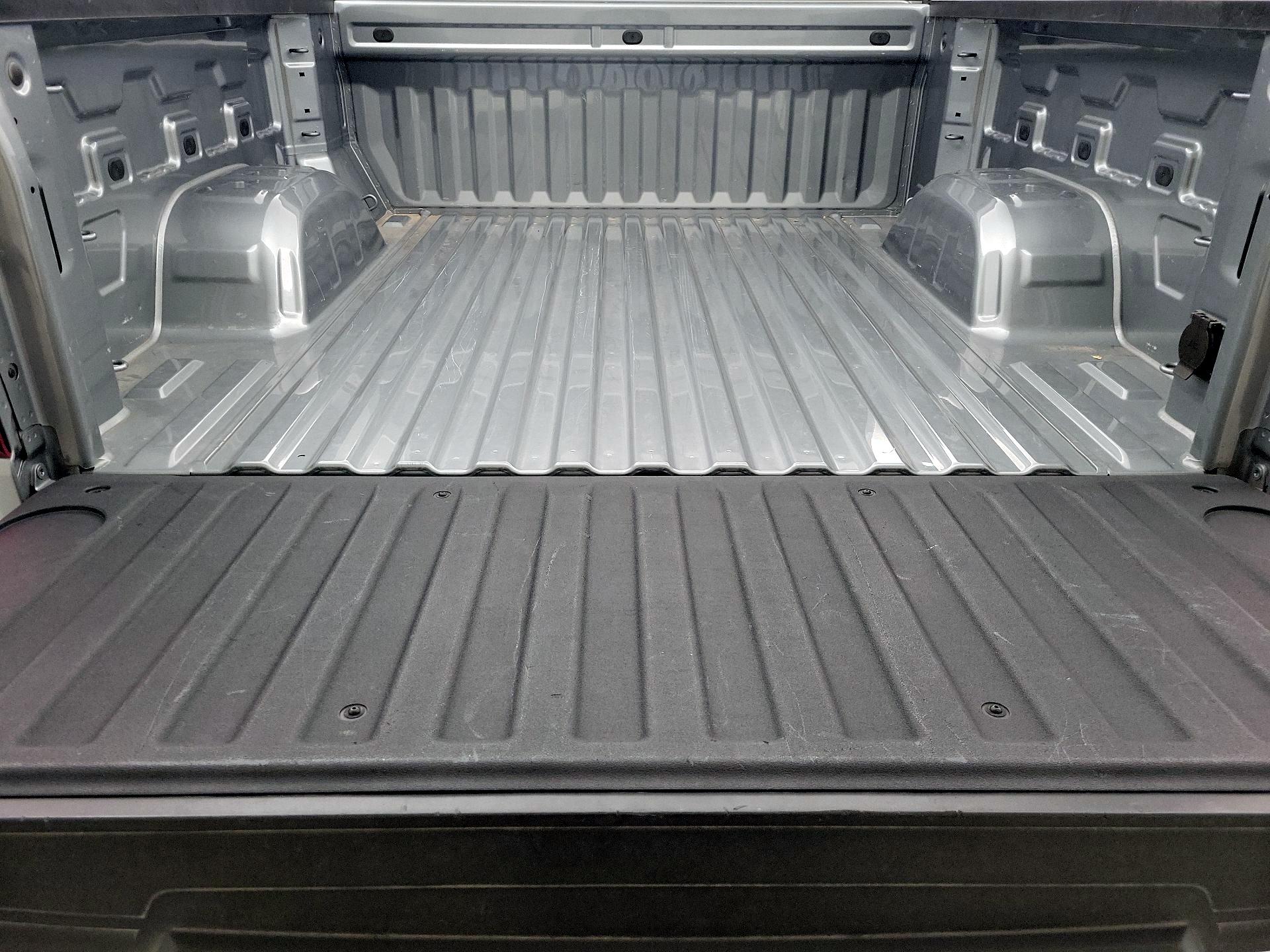 Thumbnail: 2025 Chevrolet Silverado 1500 - 20