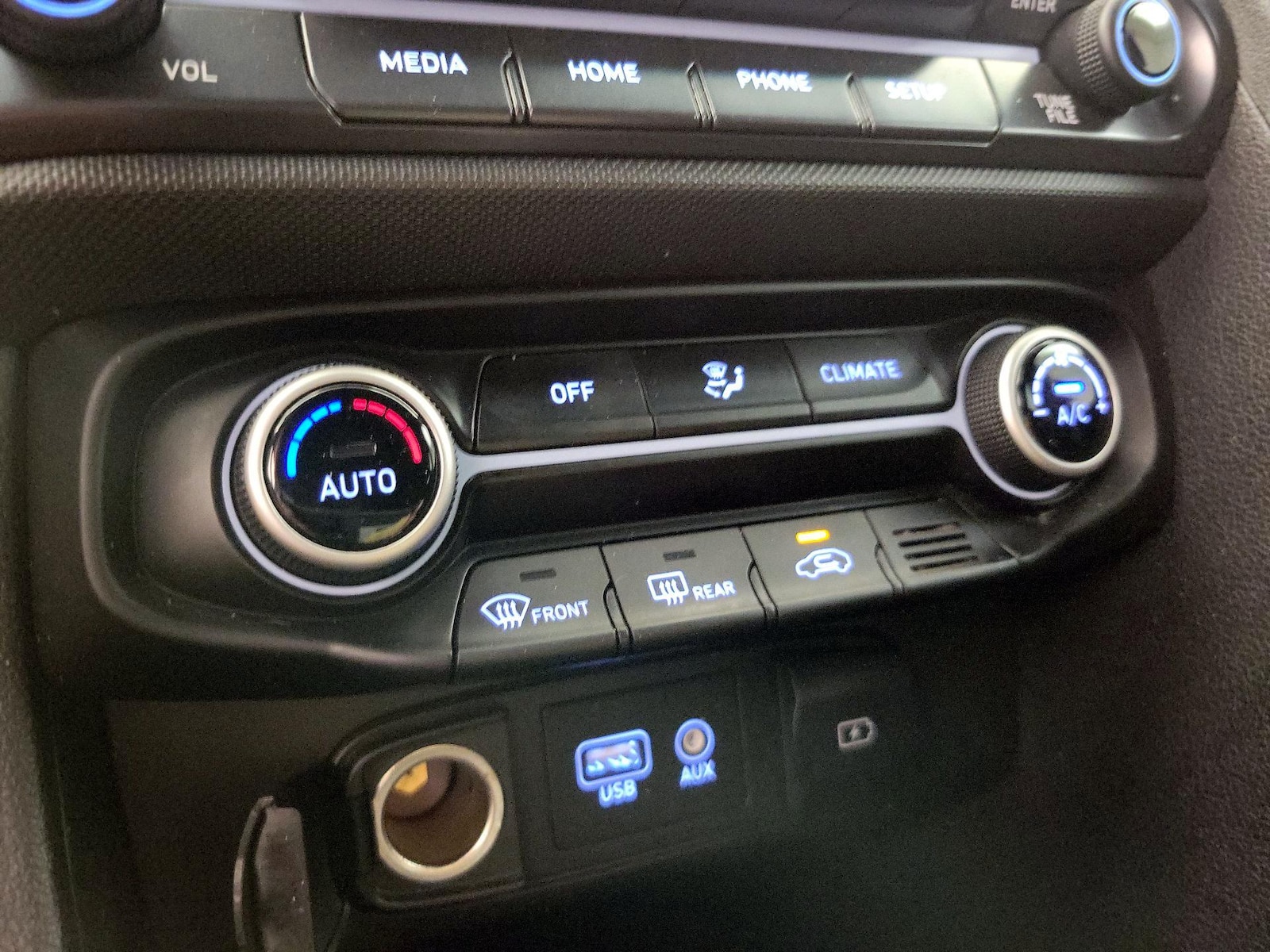 2019 Hyundai Veloster N - Photo 17