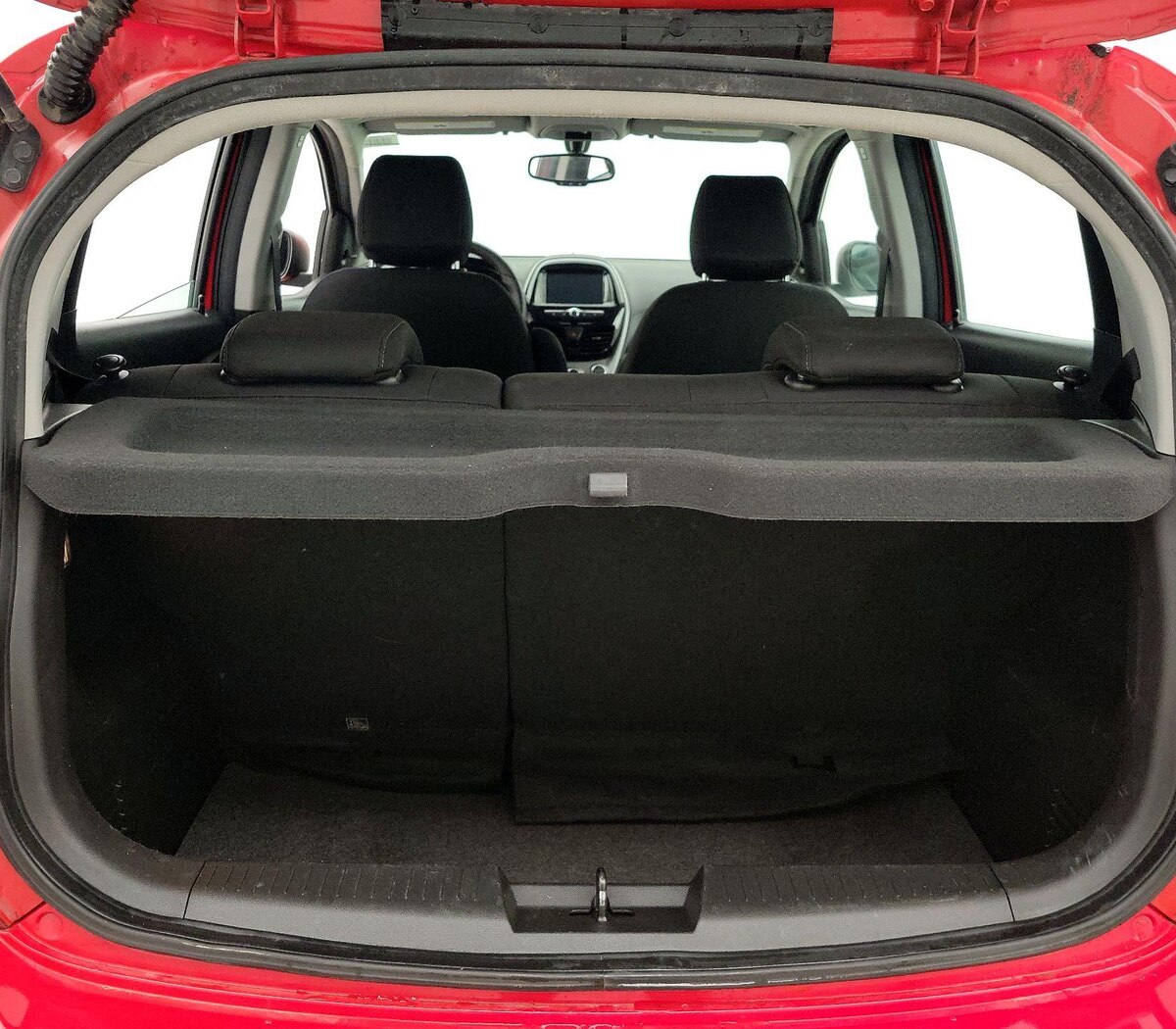Trunk/Cargo (Seats Up)