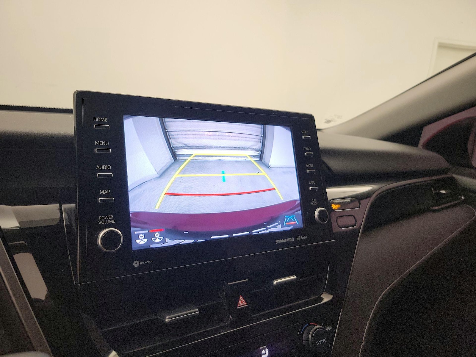 2024 Toyota Camry SE - Photo 15