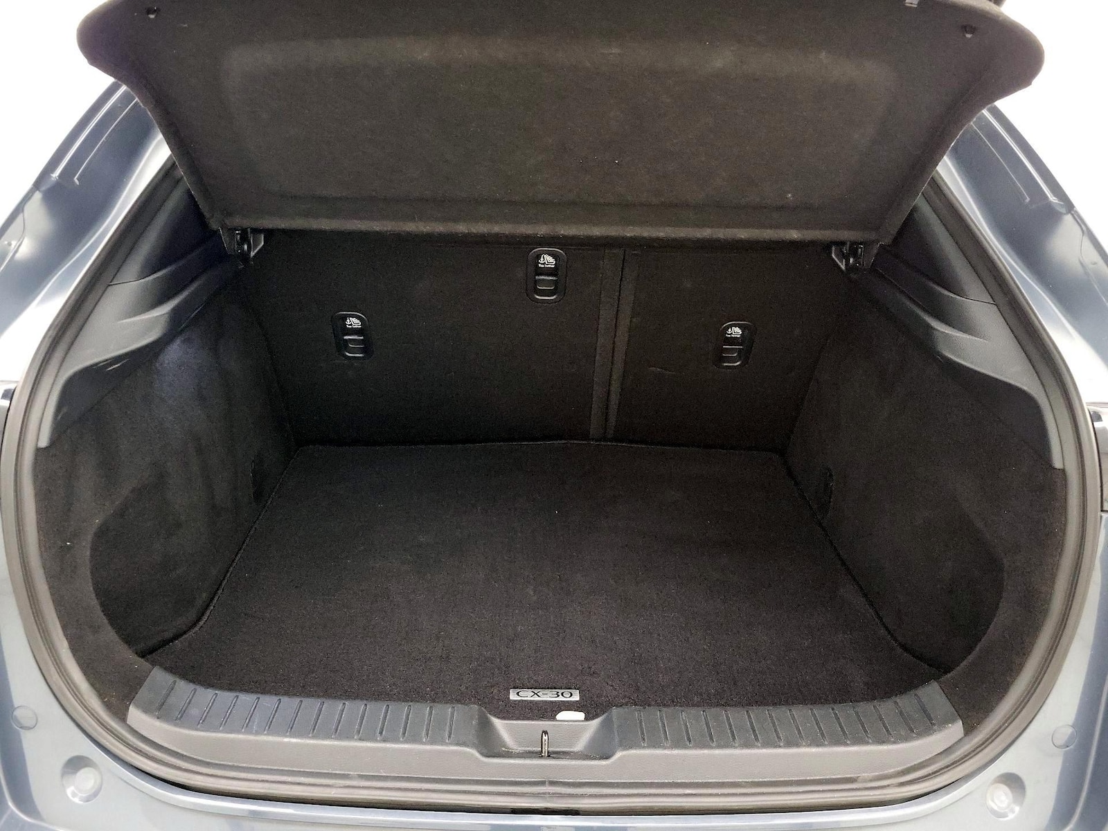 2025 Mazda CX-30 Carbon Edition - Photo 23