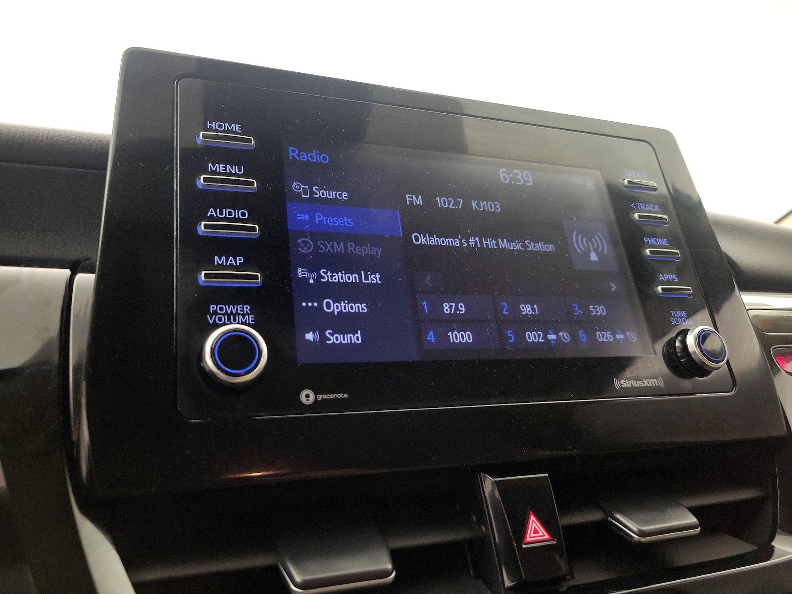 2023 Toyota Camry LE - Photo 16