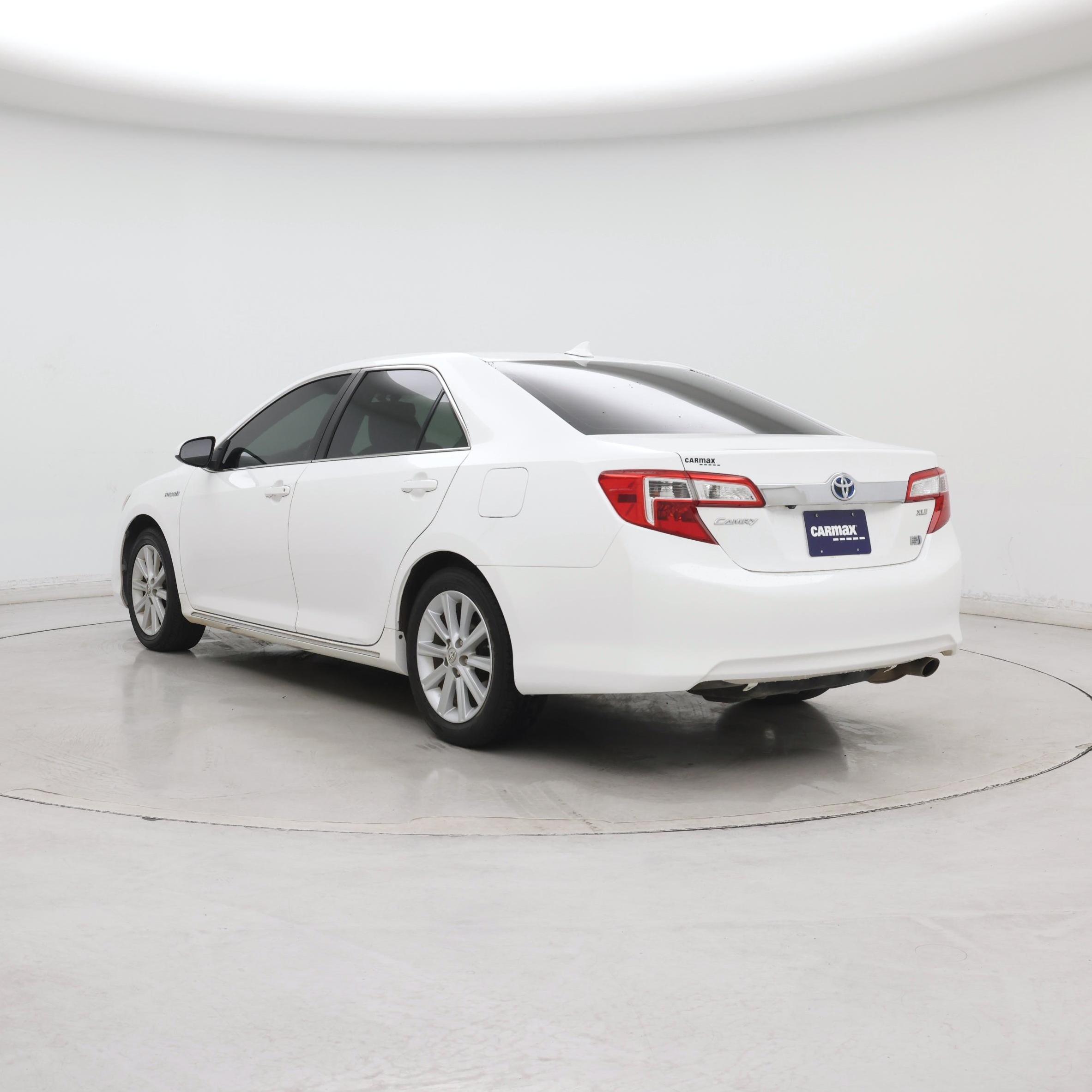 Thumbnail: 2014 Toyota Camry - 2
