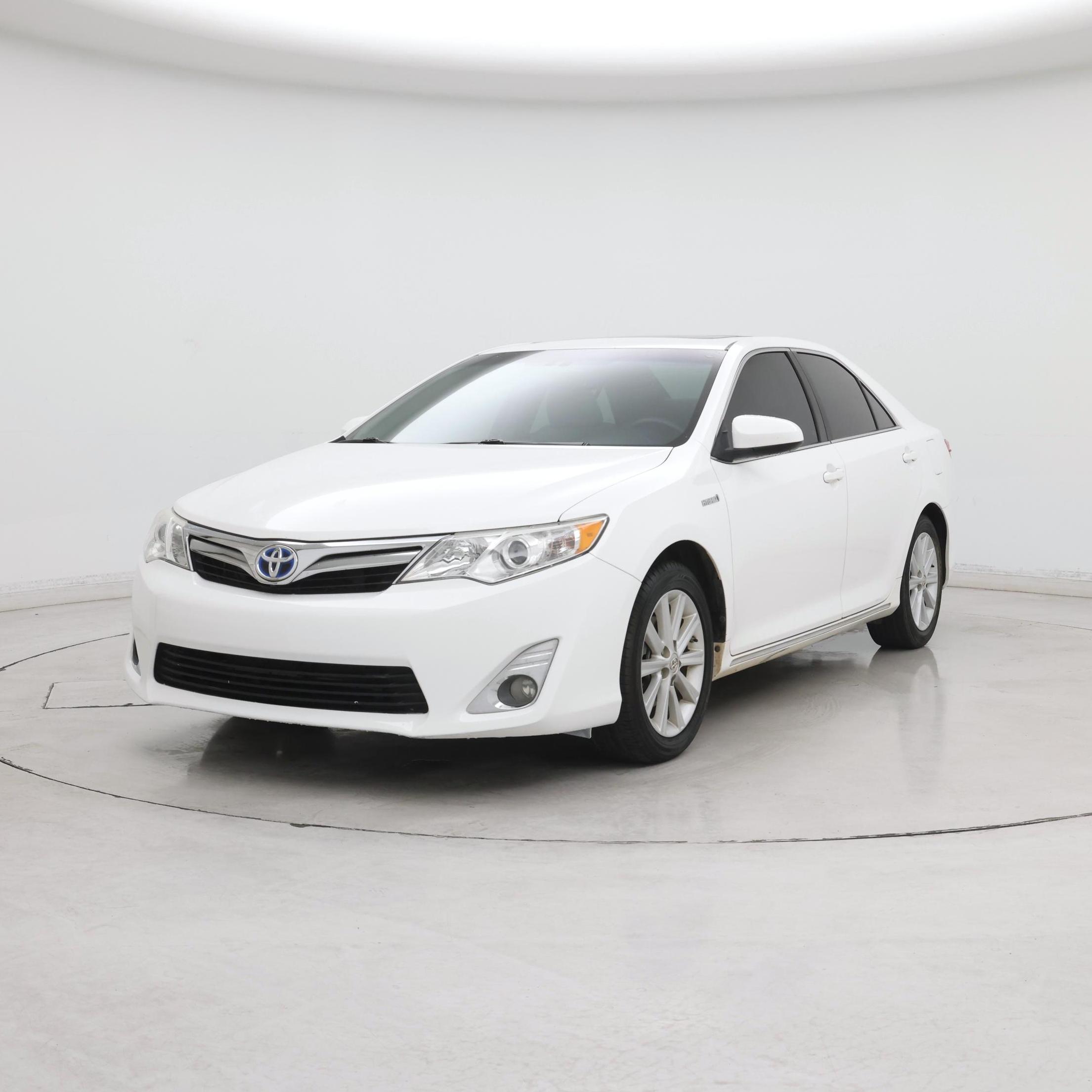 Thumbnail: 2014 Toyota Camry - 4