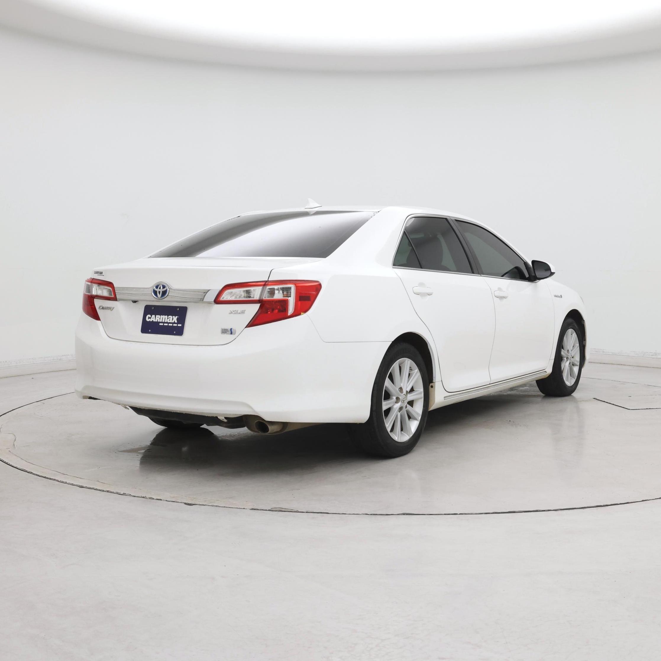 Thumbnail: 2014 Toyota Camry - 8