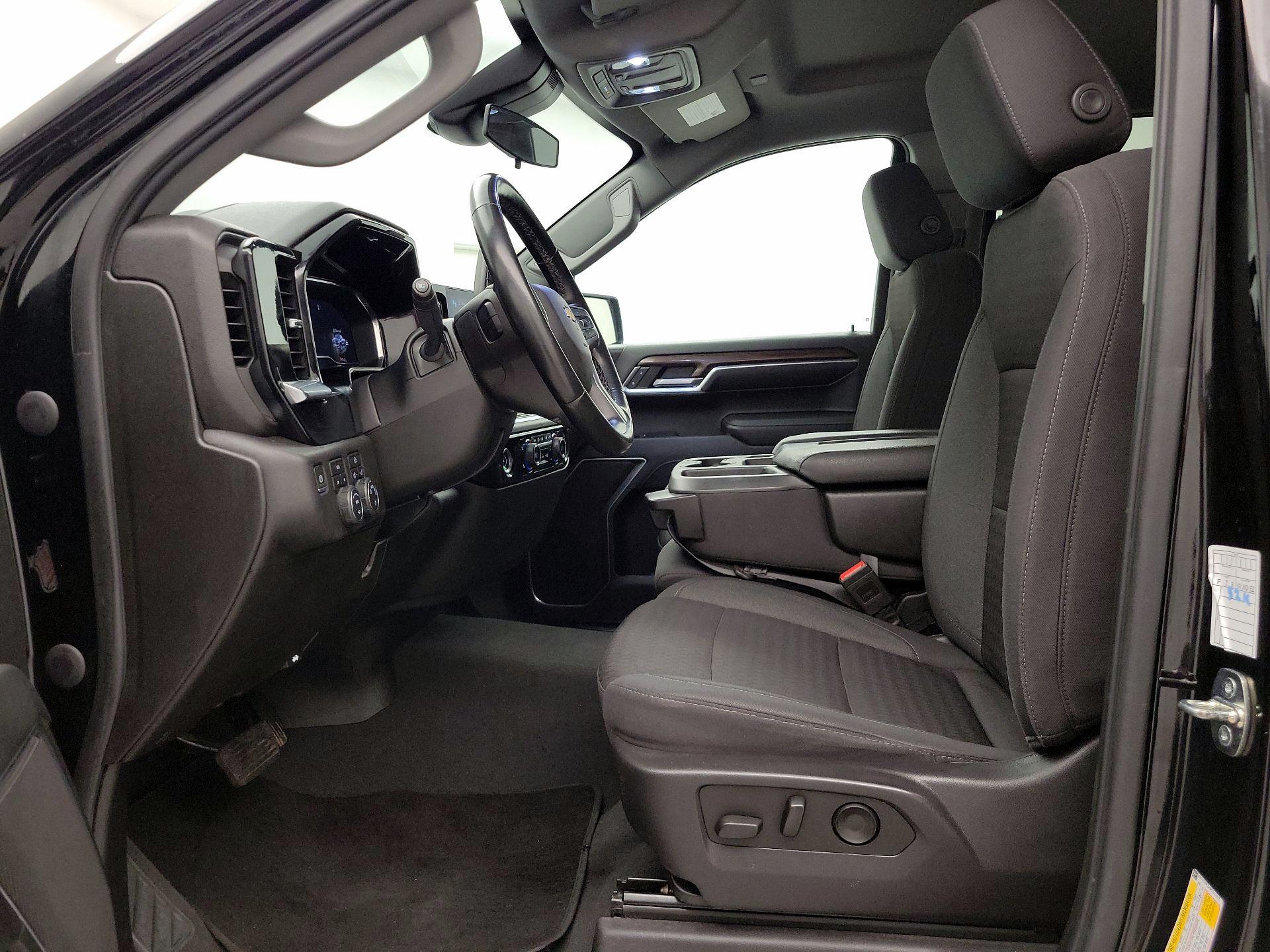 Thumbnail: 2023 Chevrolet Silverado 1500 - 11