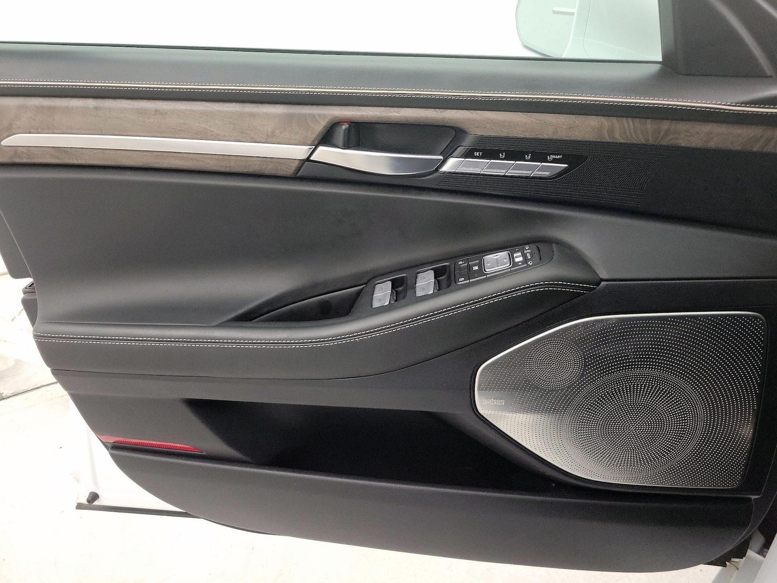 2020 GENESIS G90 Ultimate - Photo 13