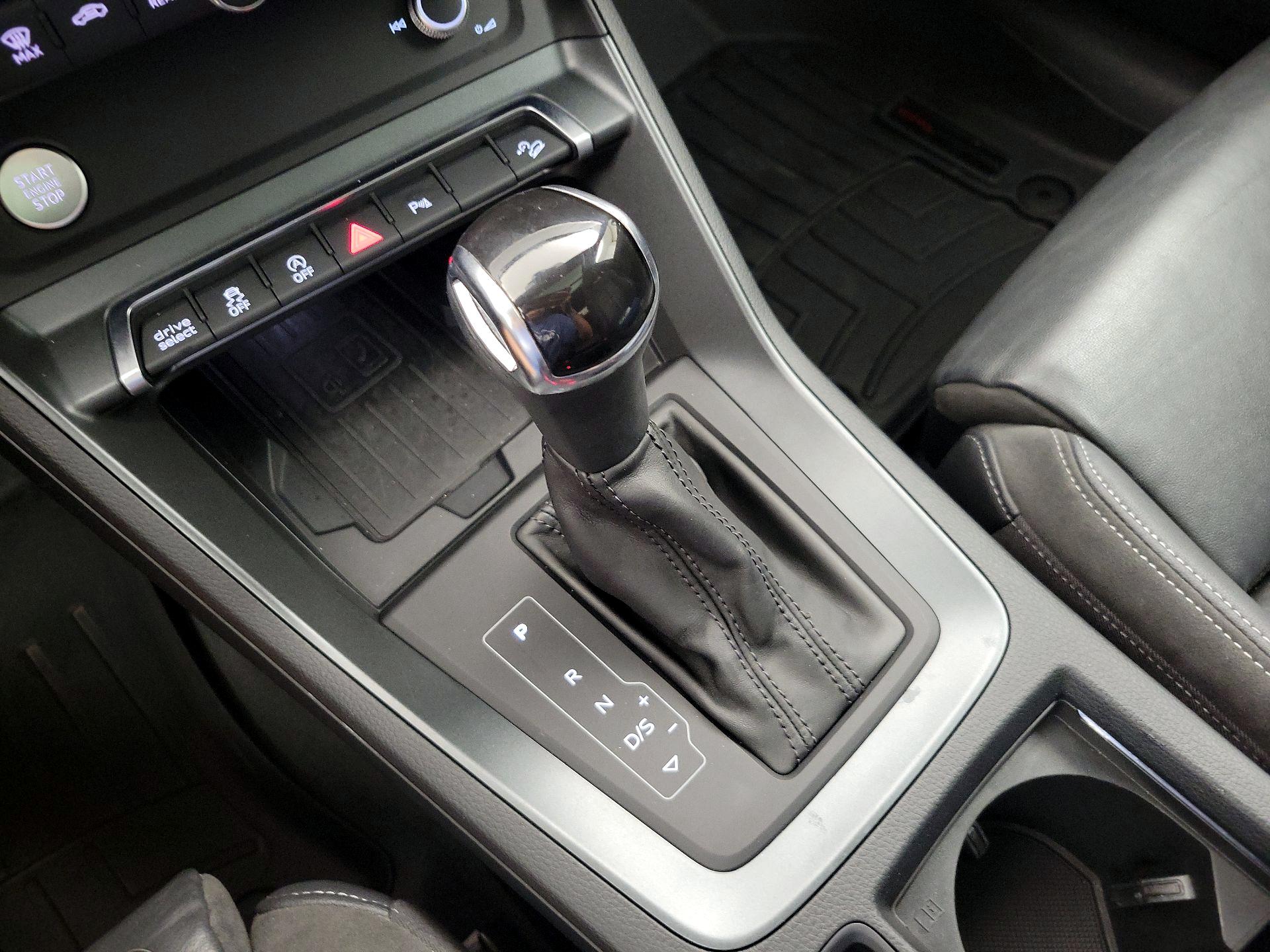 Thumbnail: 2020 Audi Q3 - 16