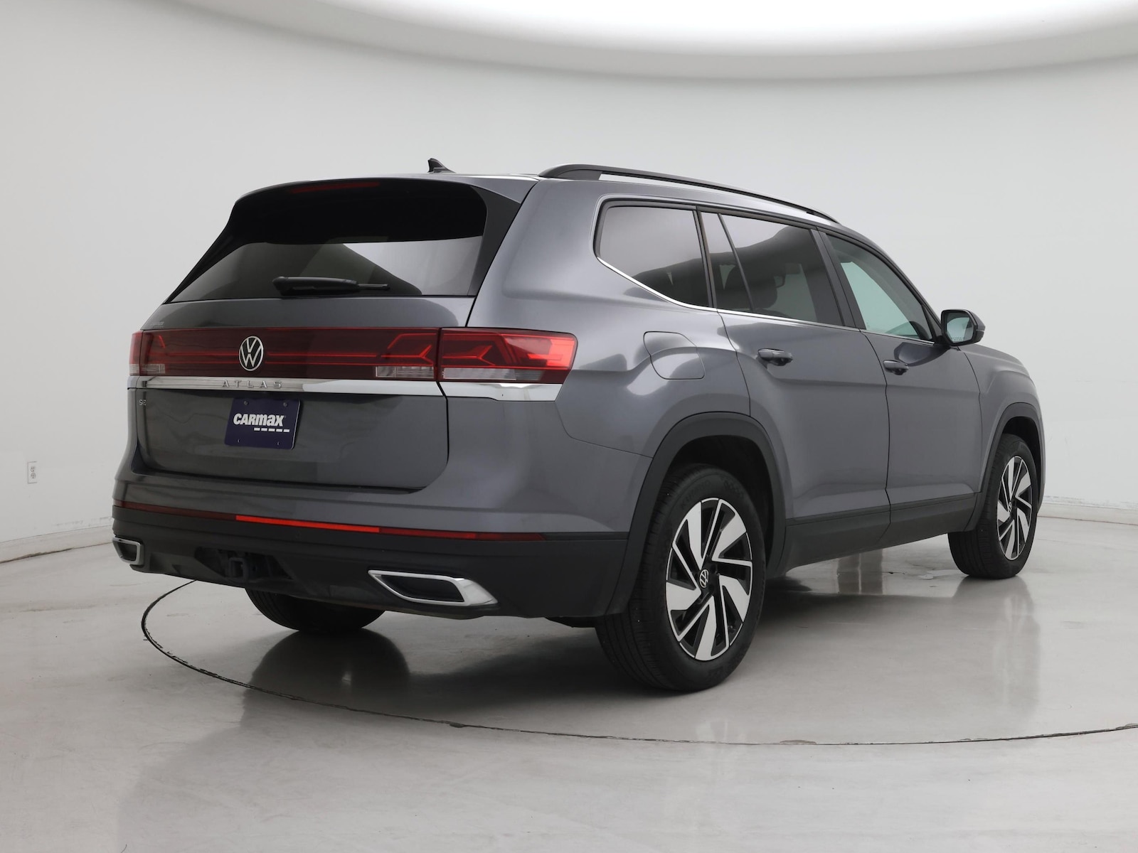 2025 Volkswagen Atlas SE w/Tech - Photo 9