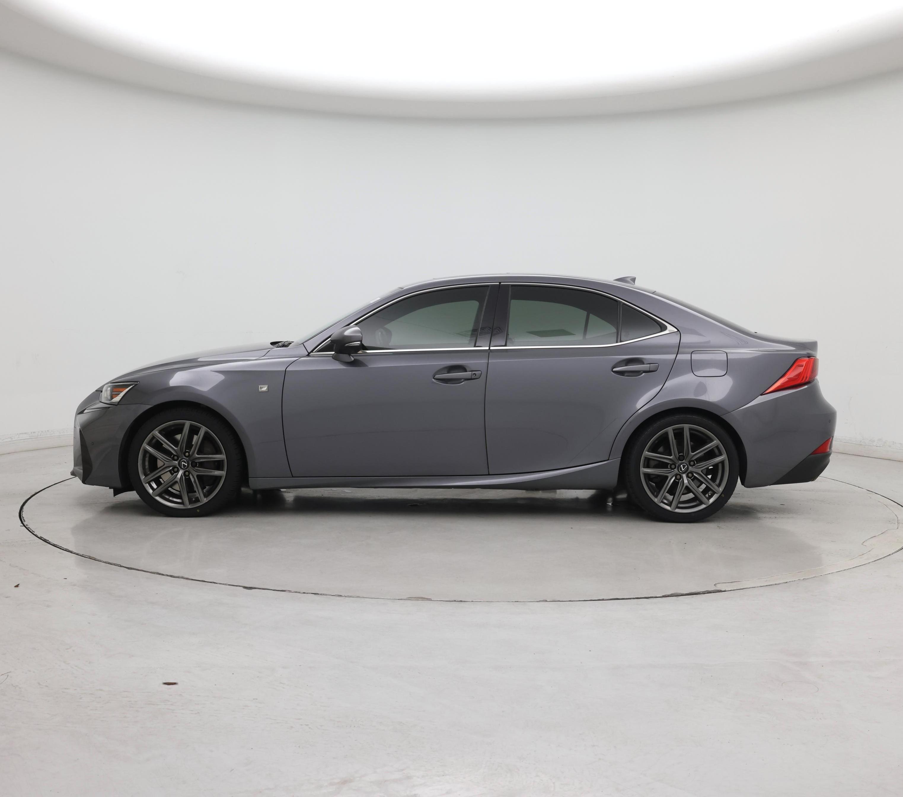 Thumbnail: 2020 Lexus IS - 3