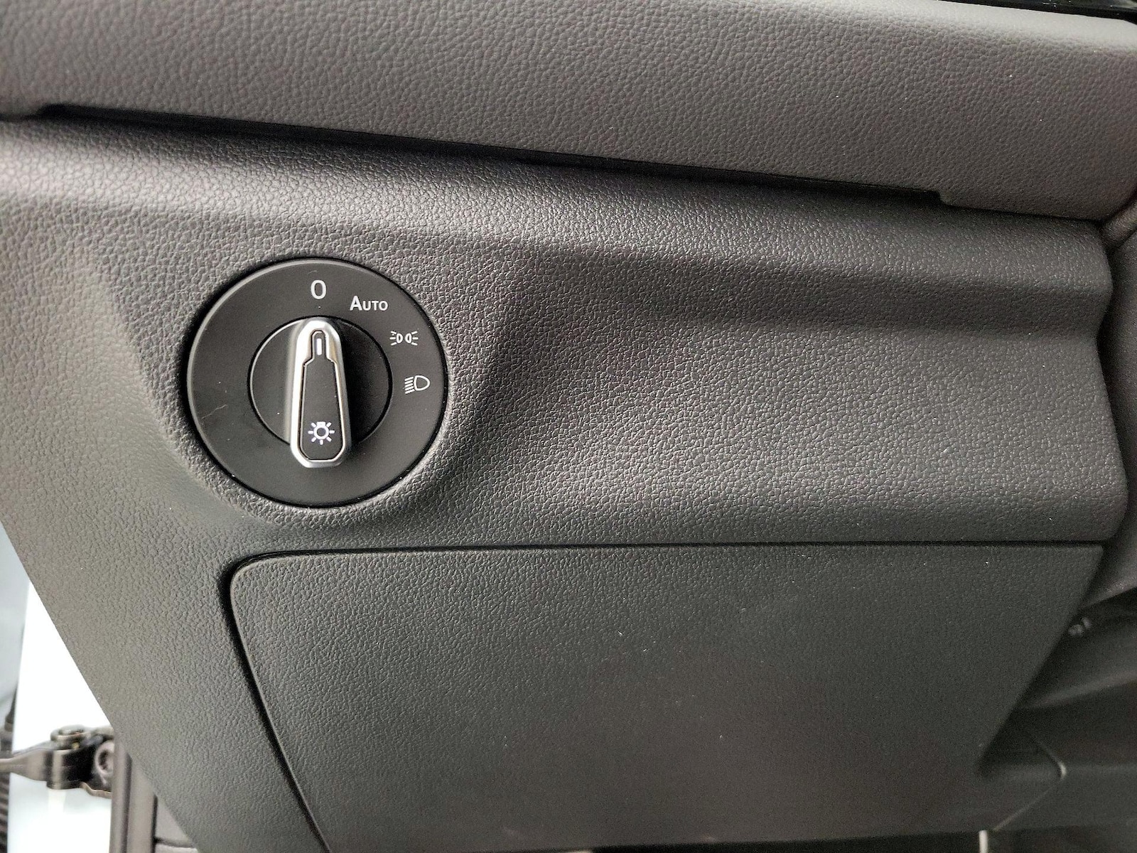 2025 Volkswagen Jetta Sport - Photo 14