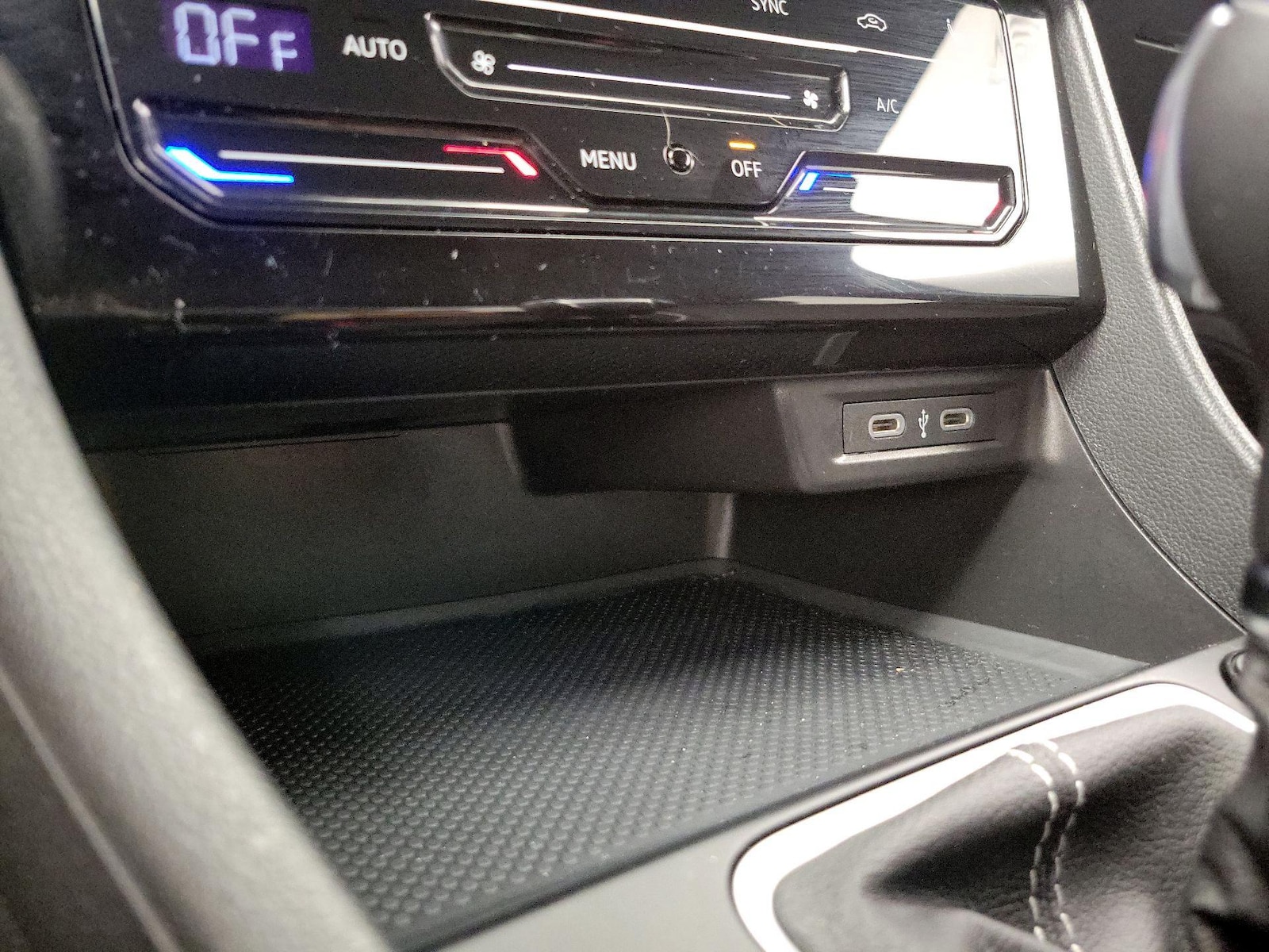 2025 Volkswagen Jetta Sport - Photo 18