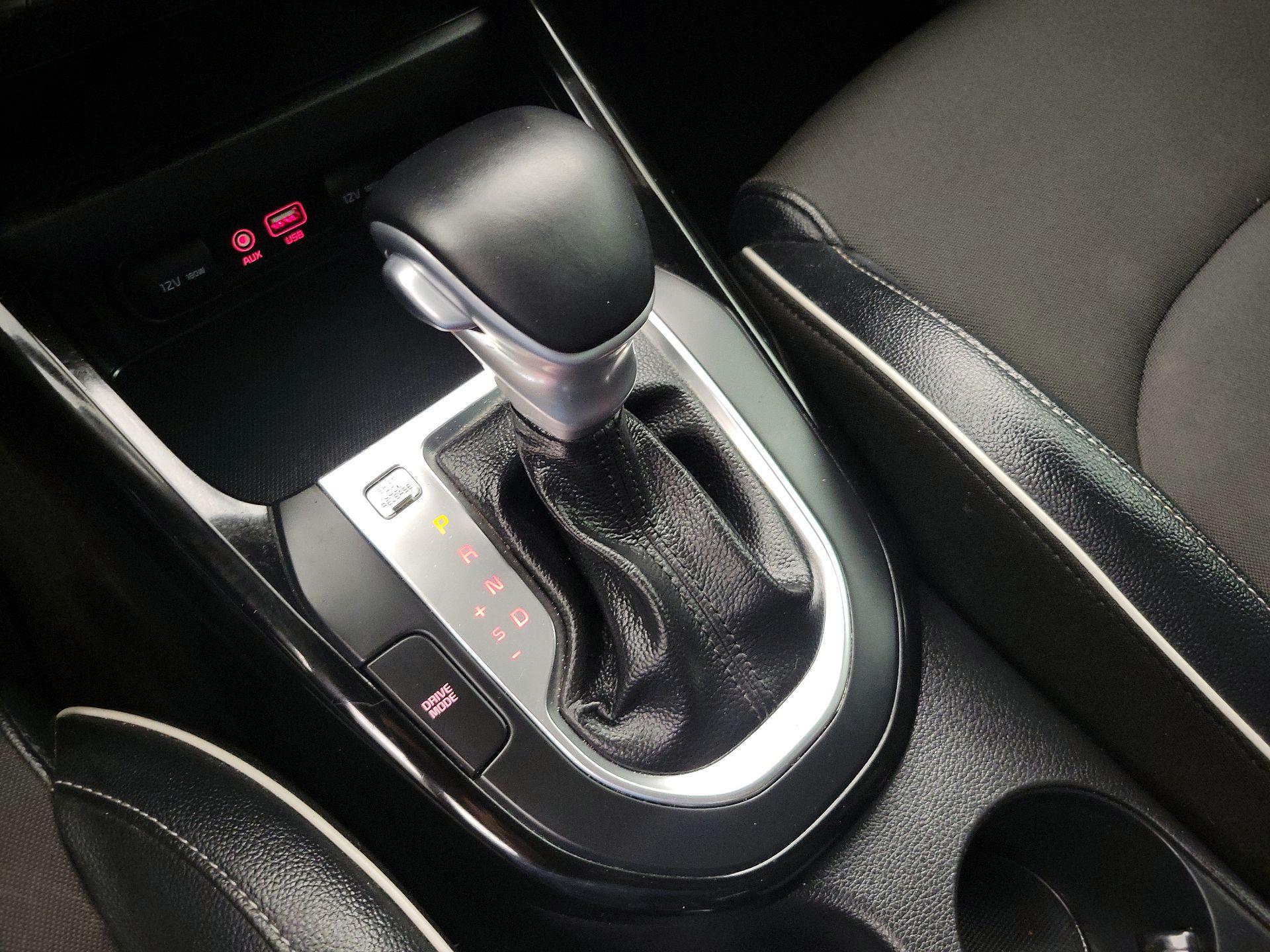 Thumbnail: 2020 Kia Forte - 17