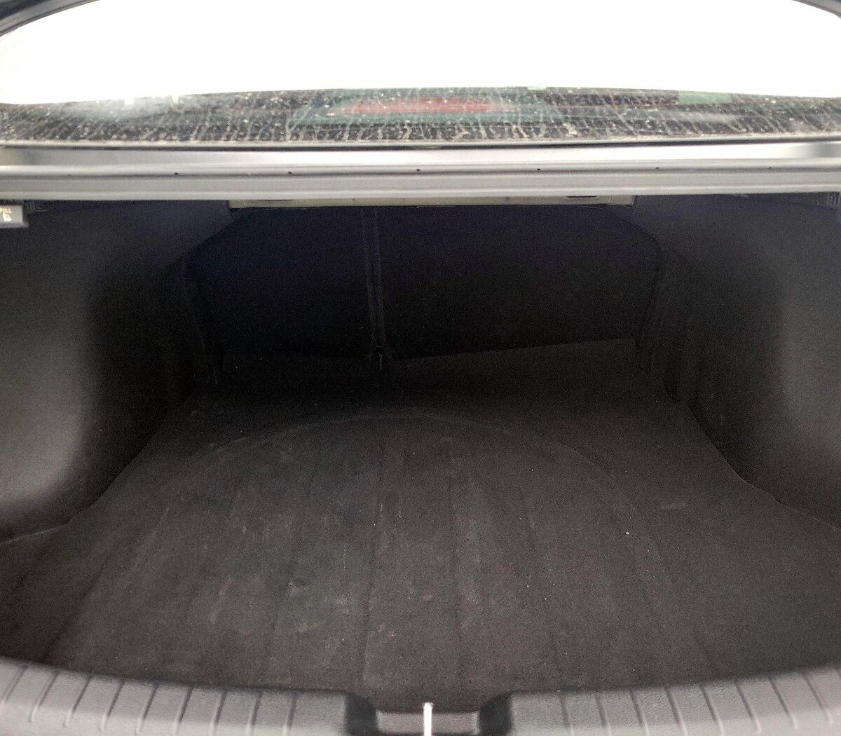 Trunk/Cargo (Seats Up)