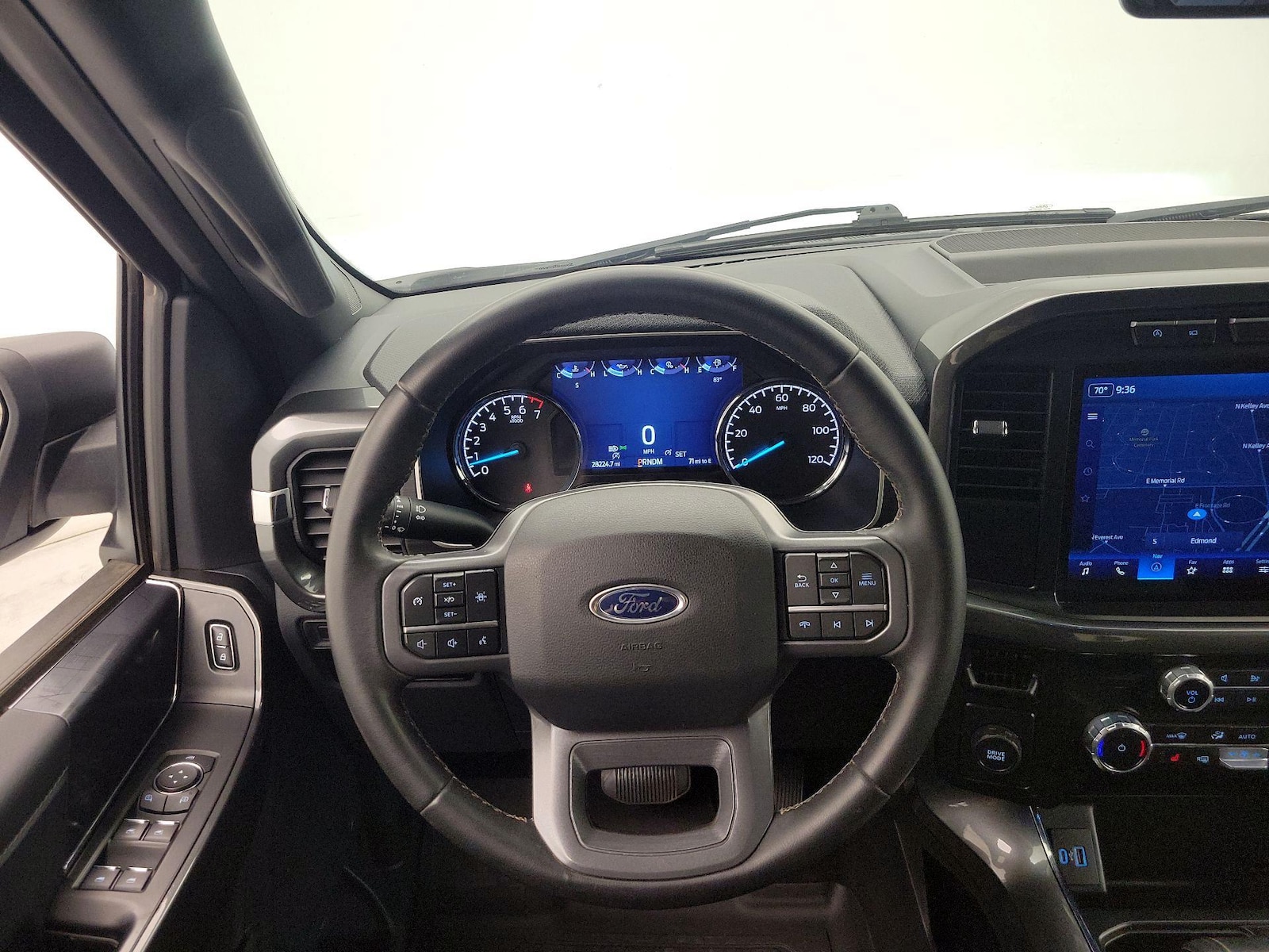 2023 Ford F-150 XLT - Photo 11