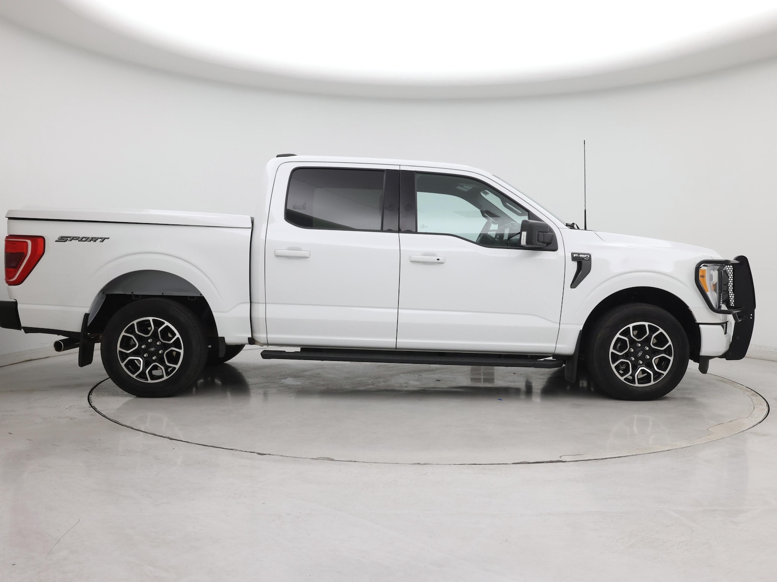 2023 Ford F-150 XLT - Photo 8