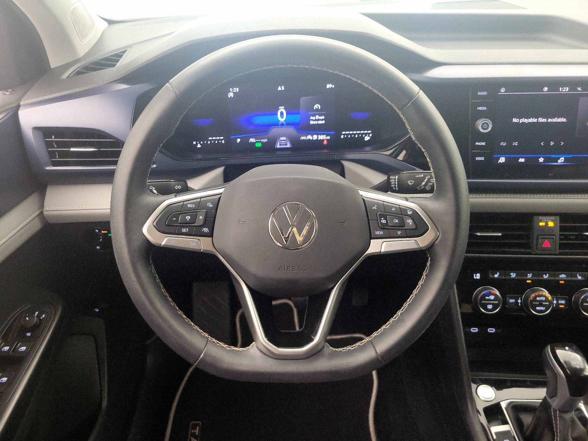 Thumbnail: 2024 Volkswagen Taos - 10