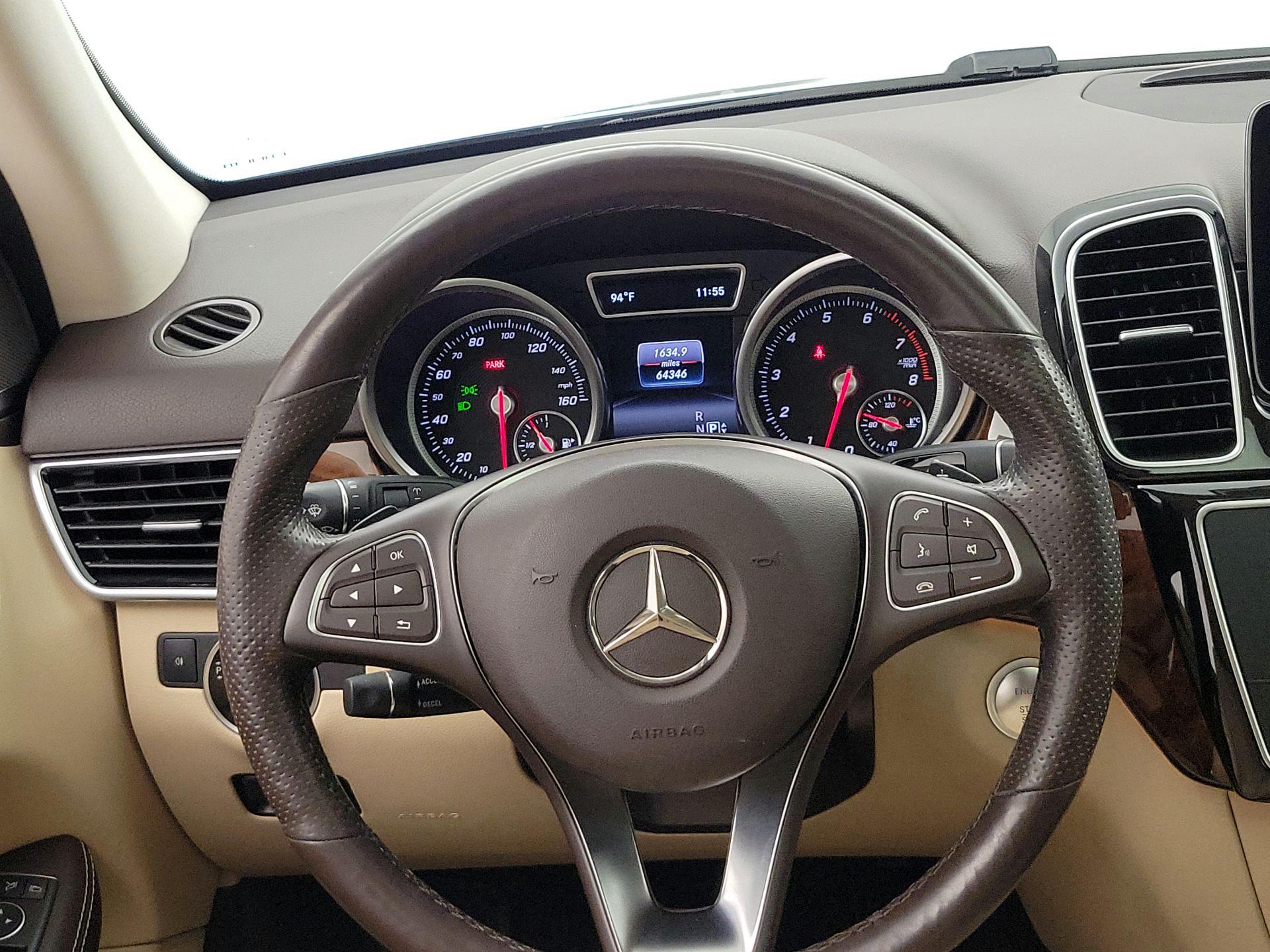 Thumbnail: 2016 Mercedes-Benz GLE - 10