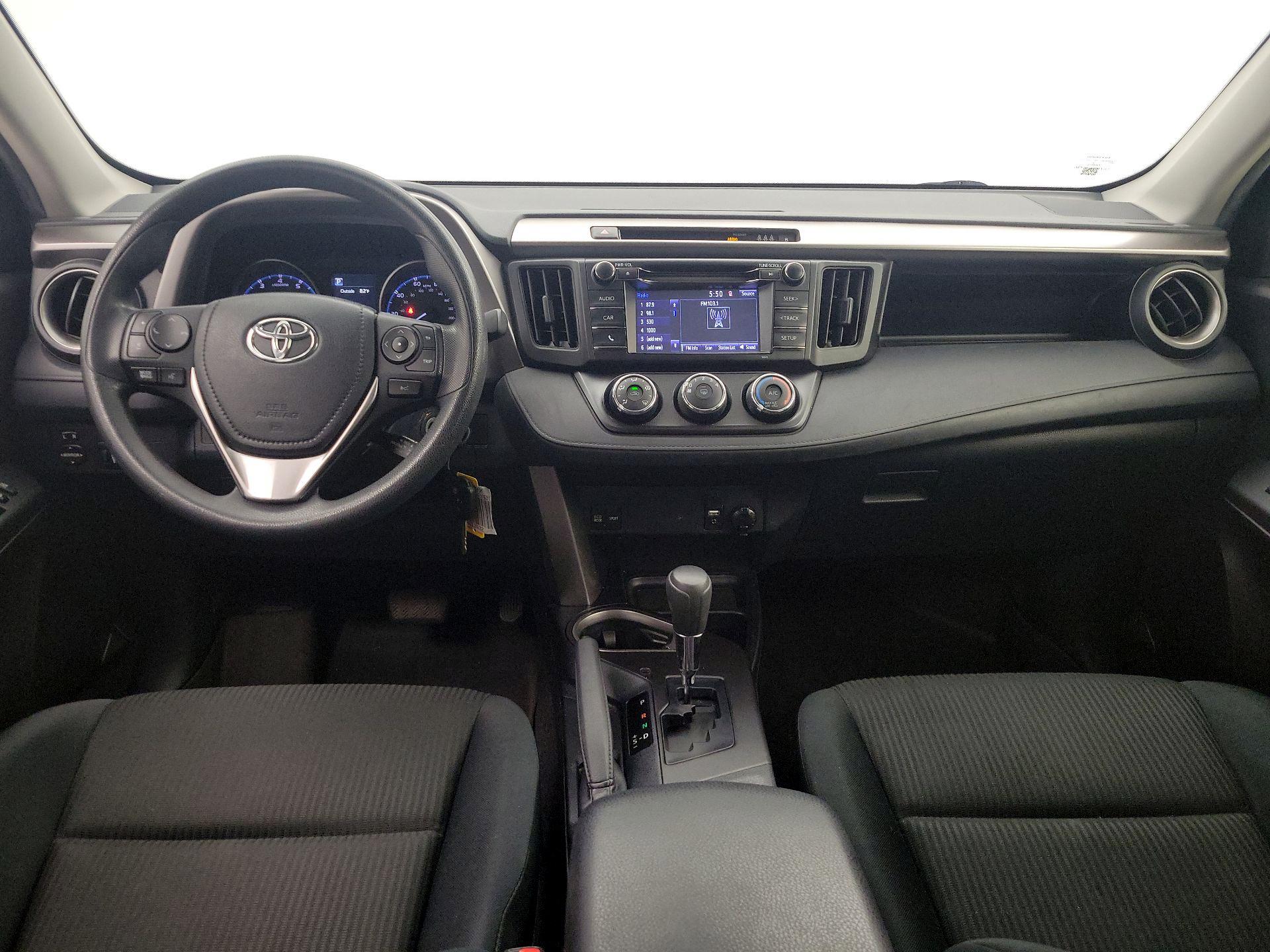 Thumbnail: 2018 Toyota RAV4 - 9