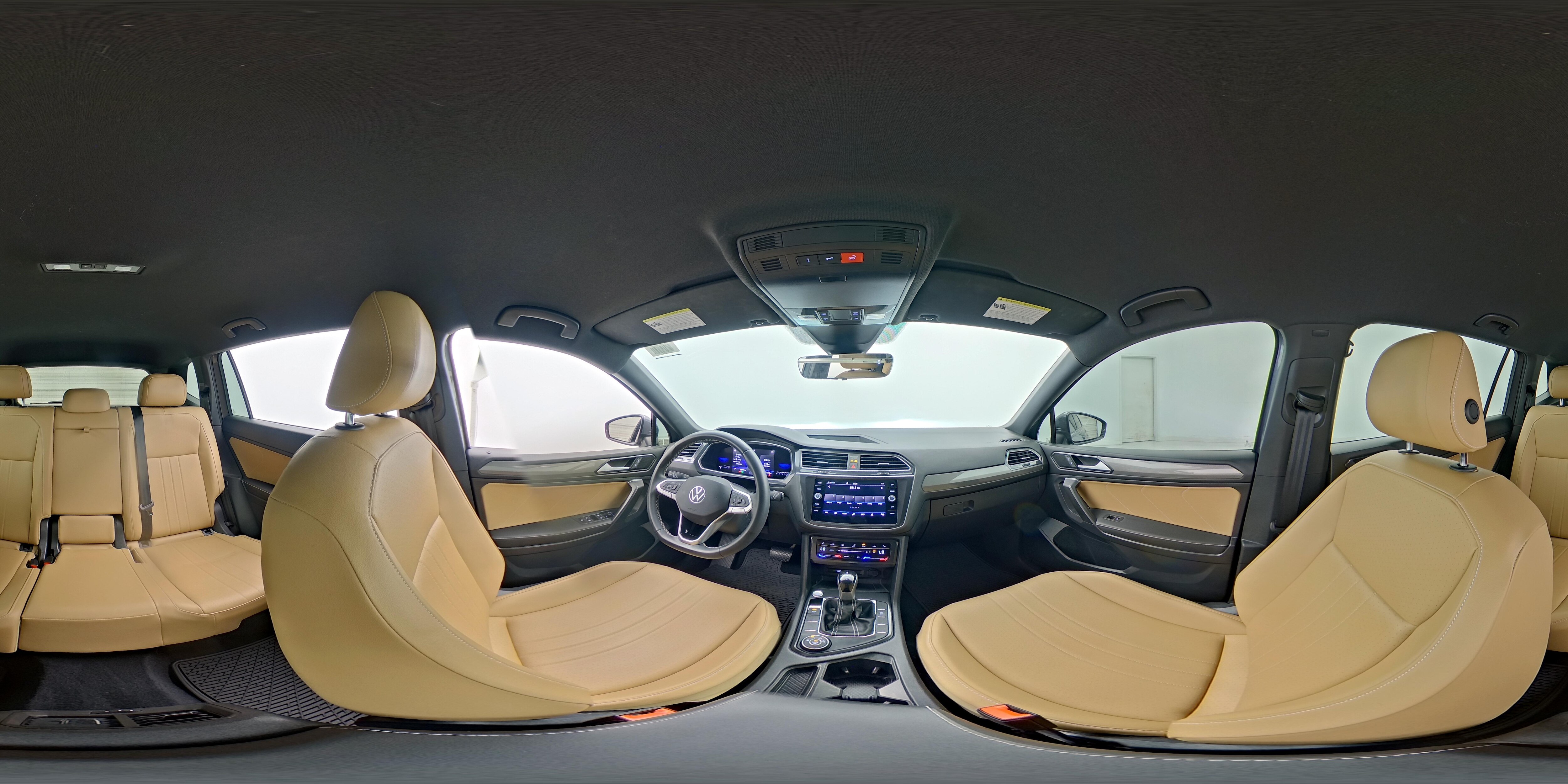 2022 Volkswagen Tiguan SE - Photo 24