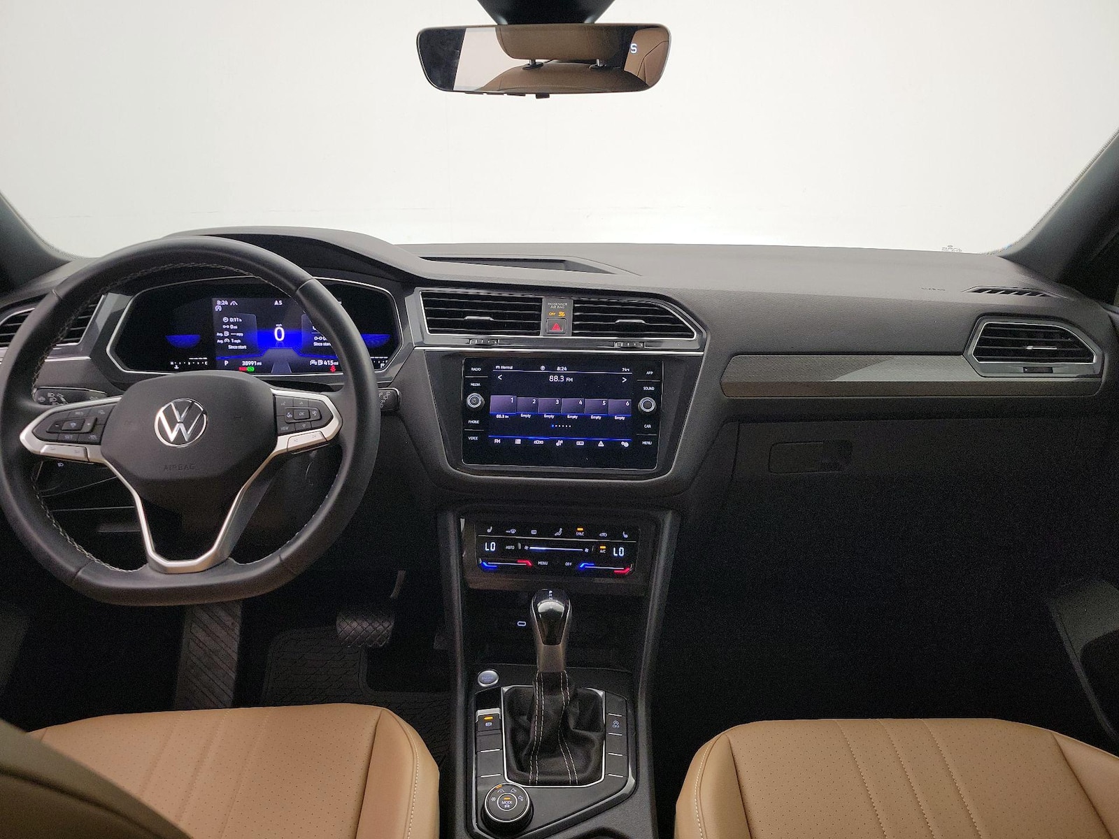 2022 Volkswagen Tiguan SE - Photo 10