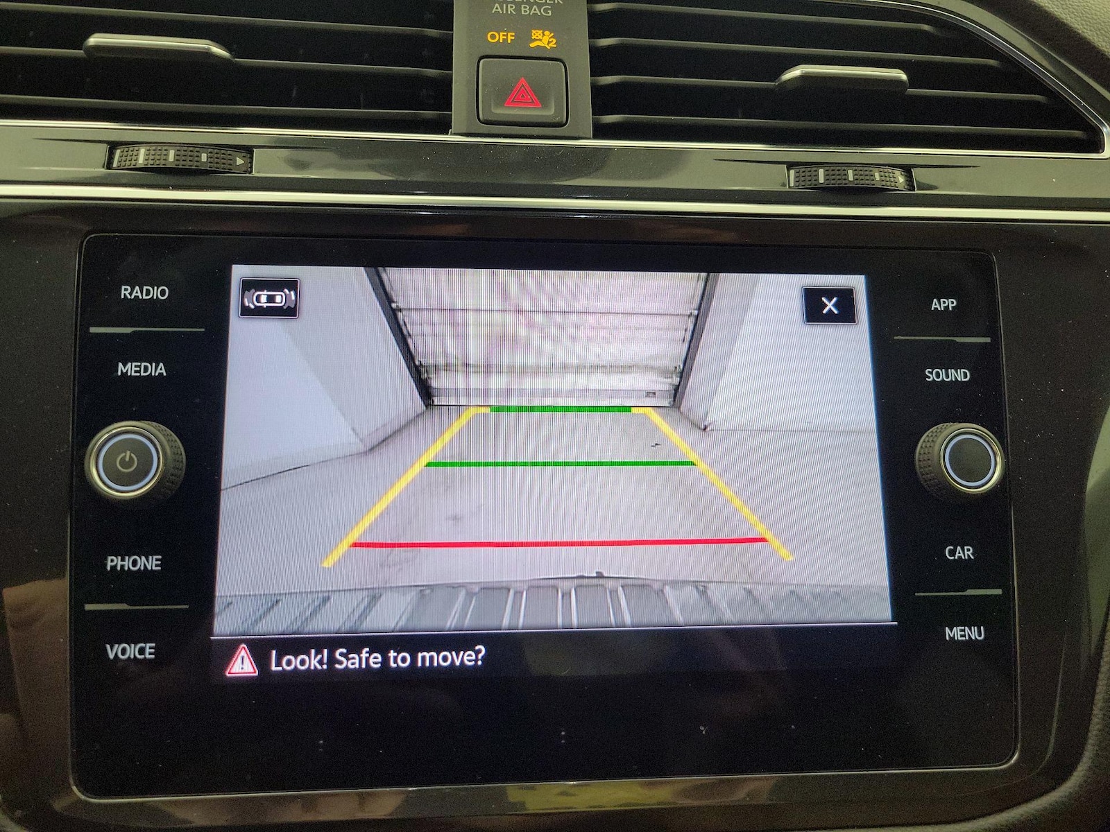 2022 Volkswagen Tiguan SE - Photo 15