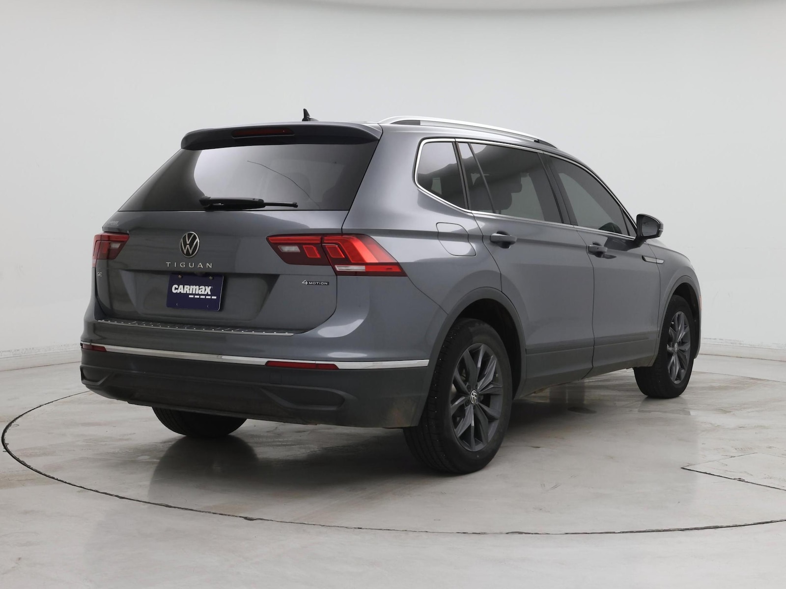 2022 Volkswagen Tiguan SE - Photo 9