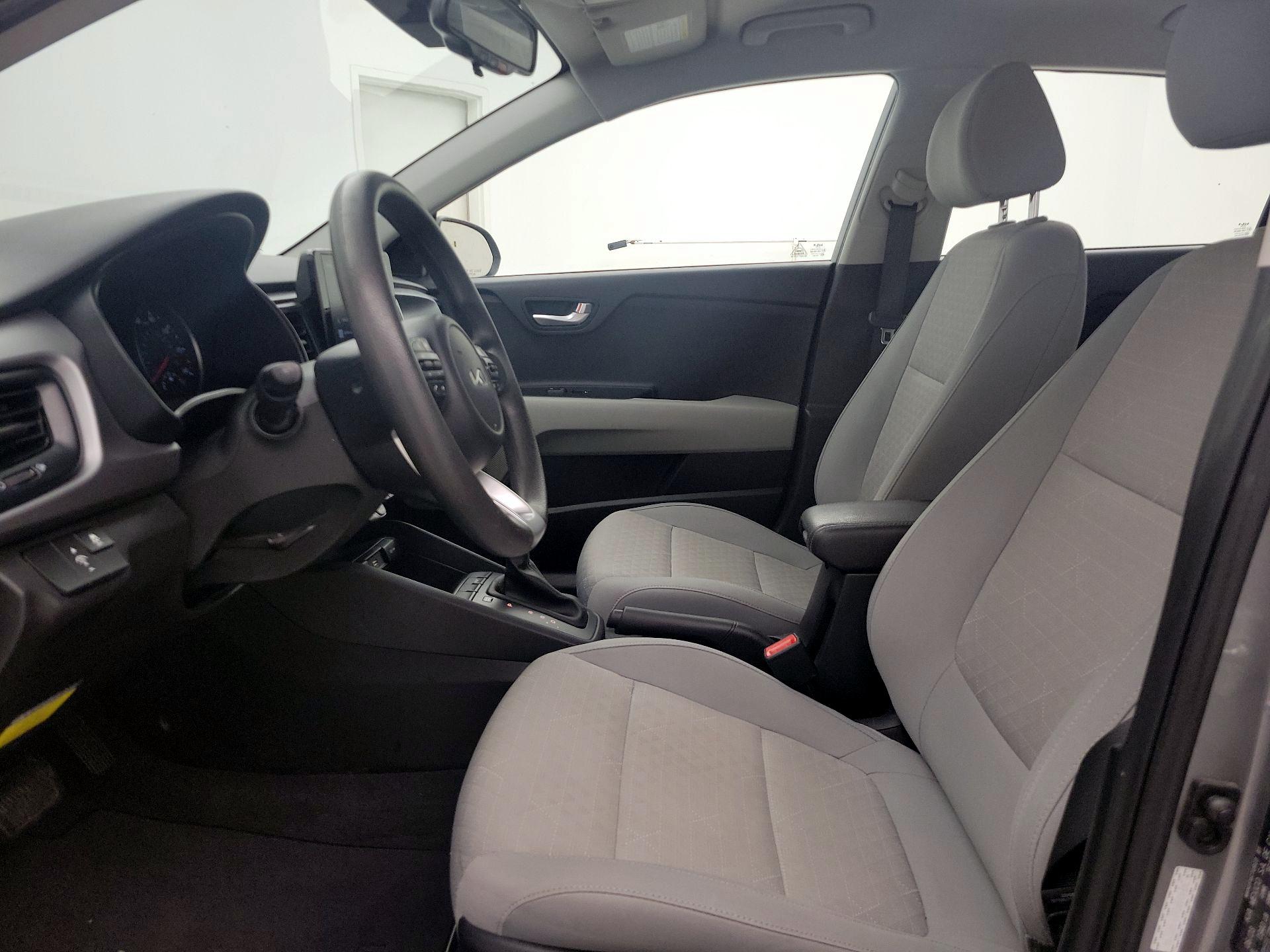 Thumbnail: 2023 Kia Rio - 11