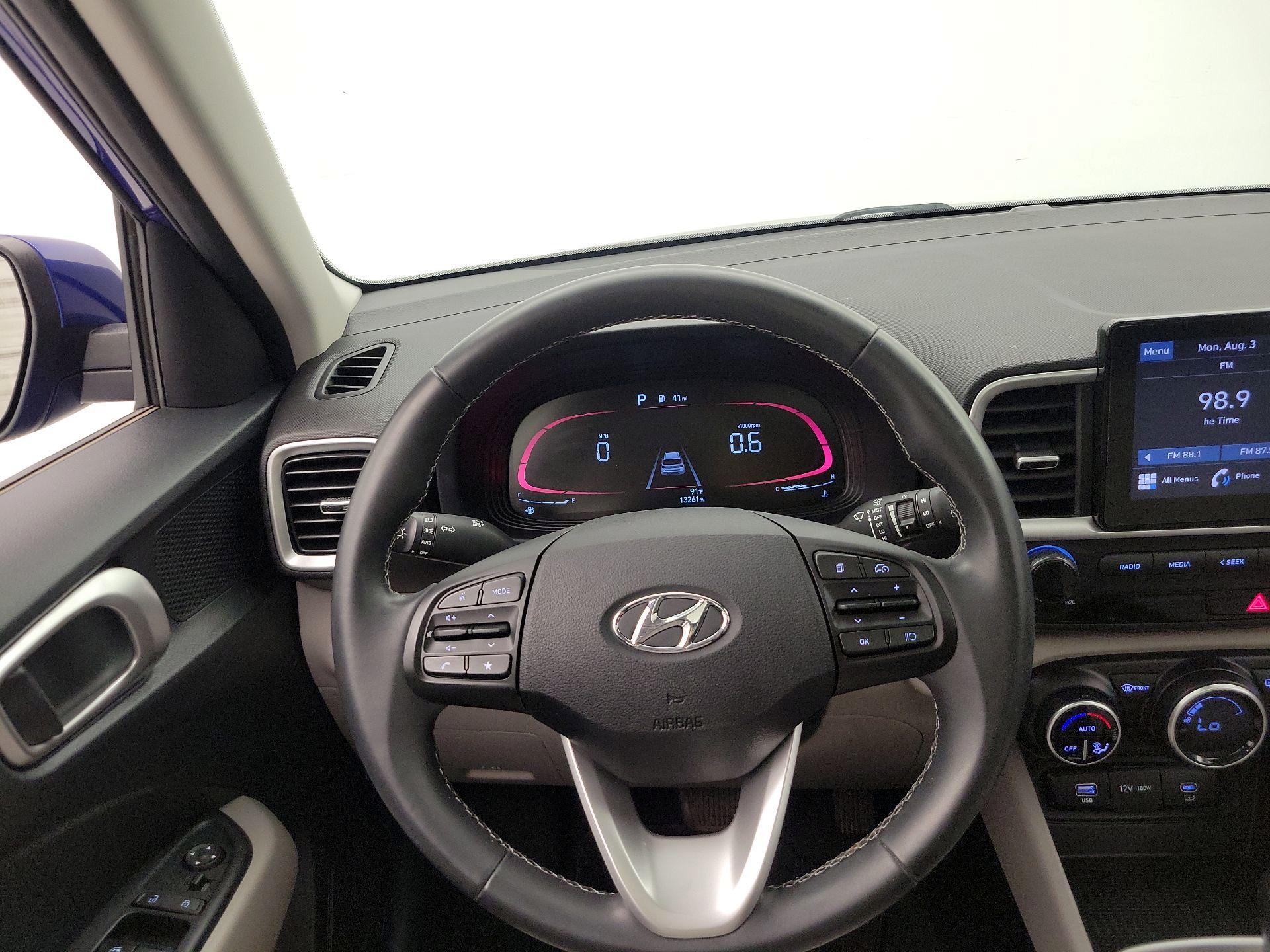 Thumbnail: 2024 Hyundai Venue - 10