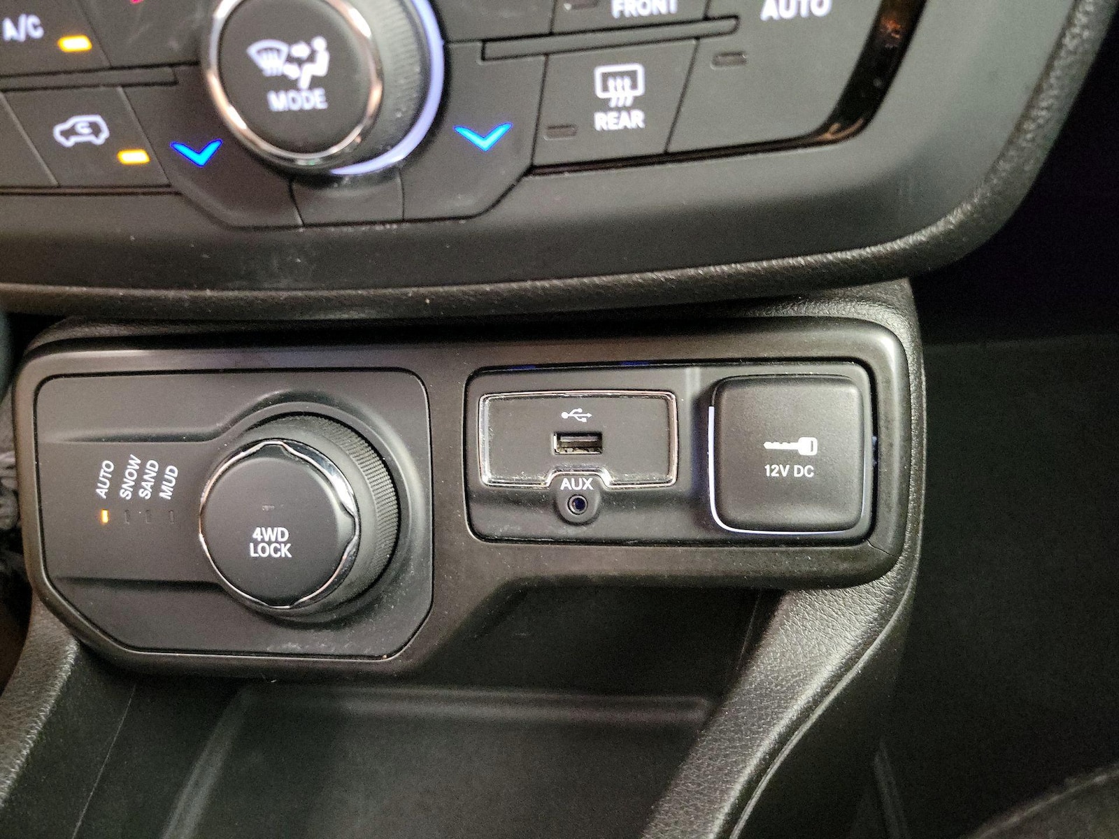 2021 Jeep Renegade Jeepster - Photo 19
