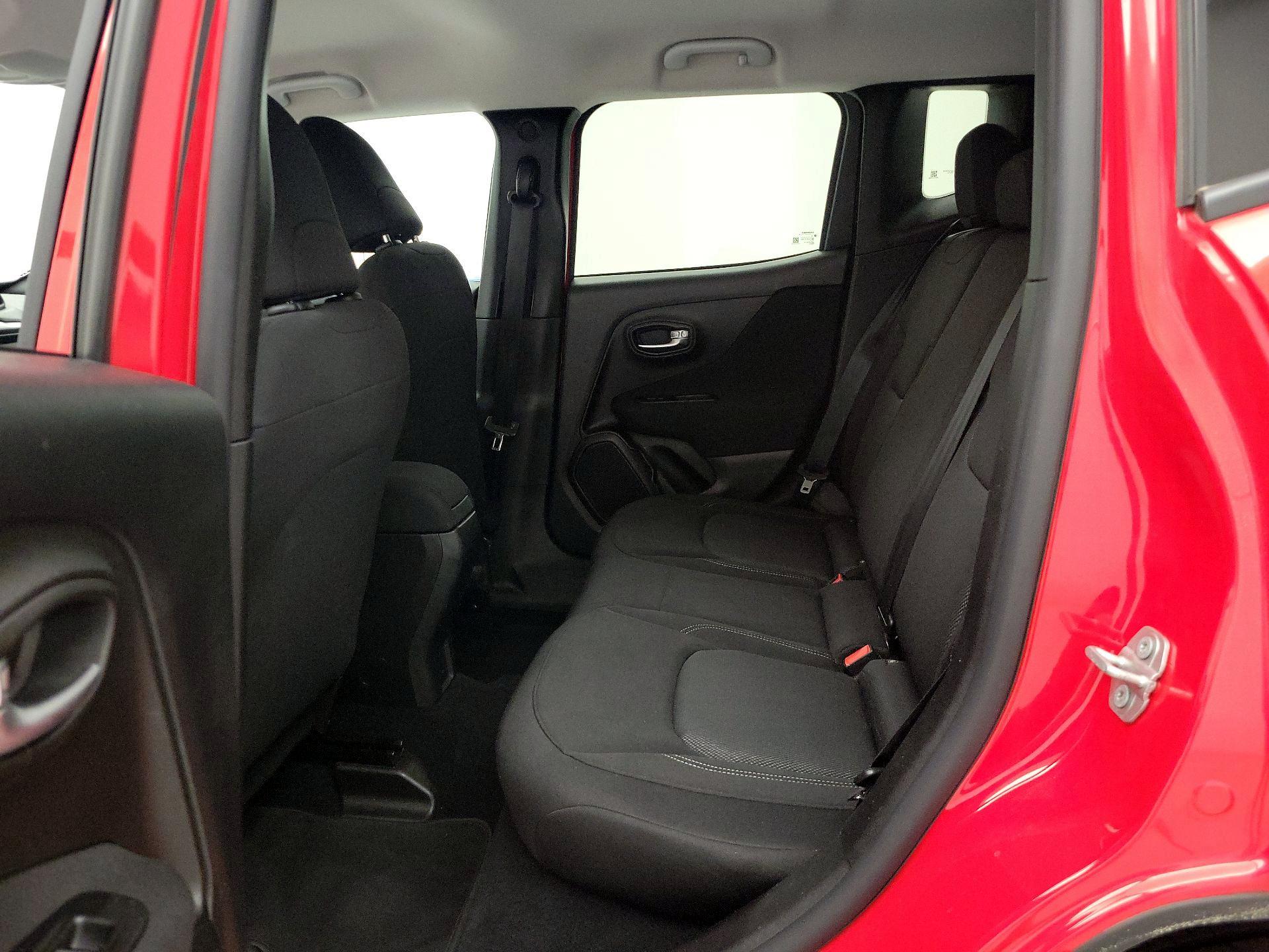 Thumbnail: 2021 Jeep Renegade - 19