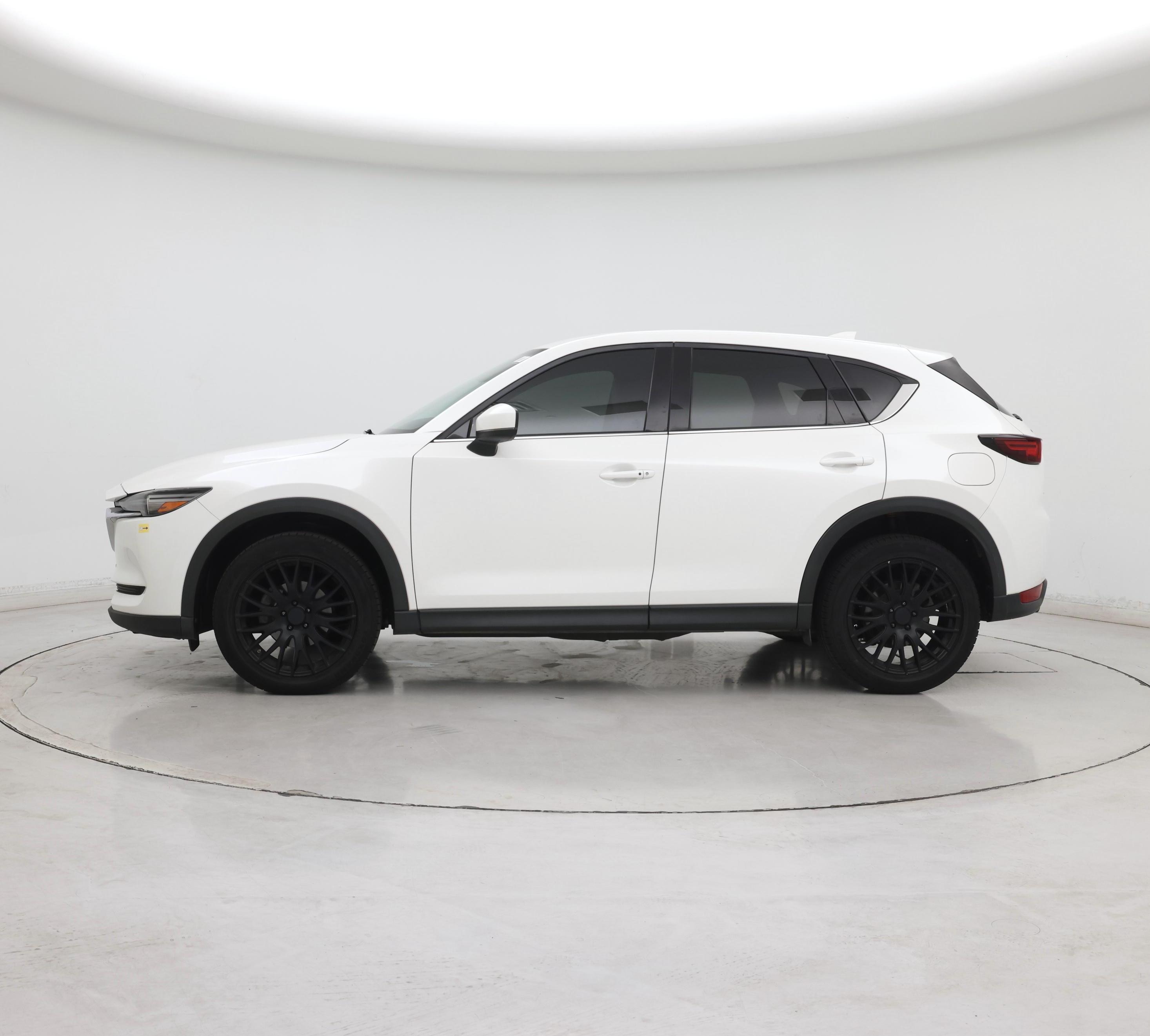 Thumbnail: 2017 Mazda CX-5 - 3