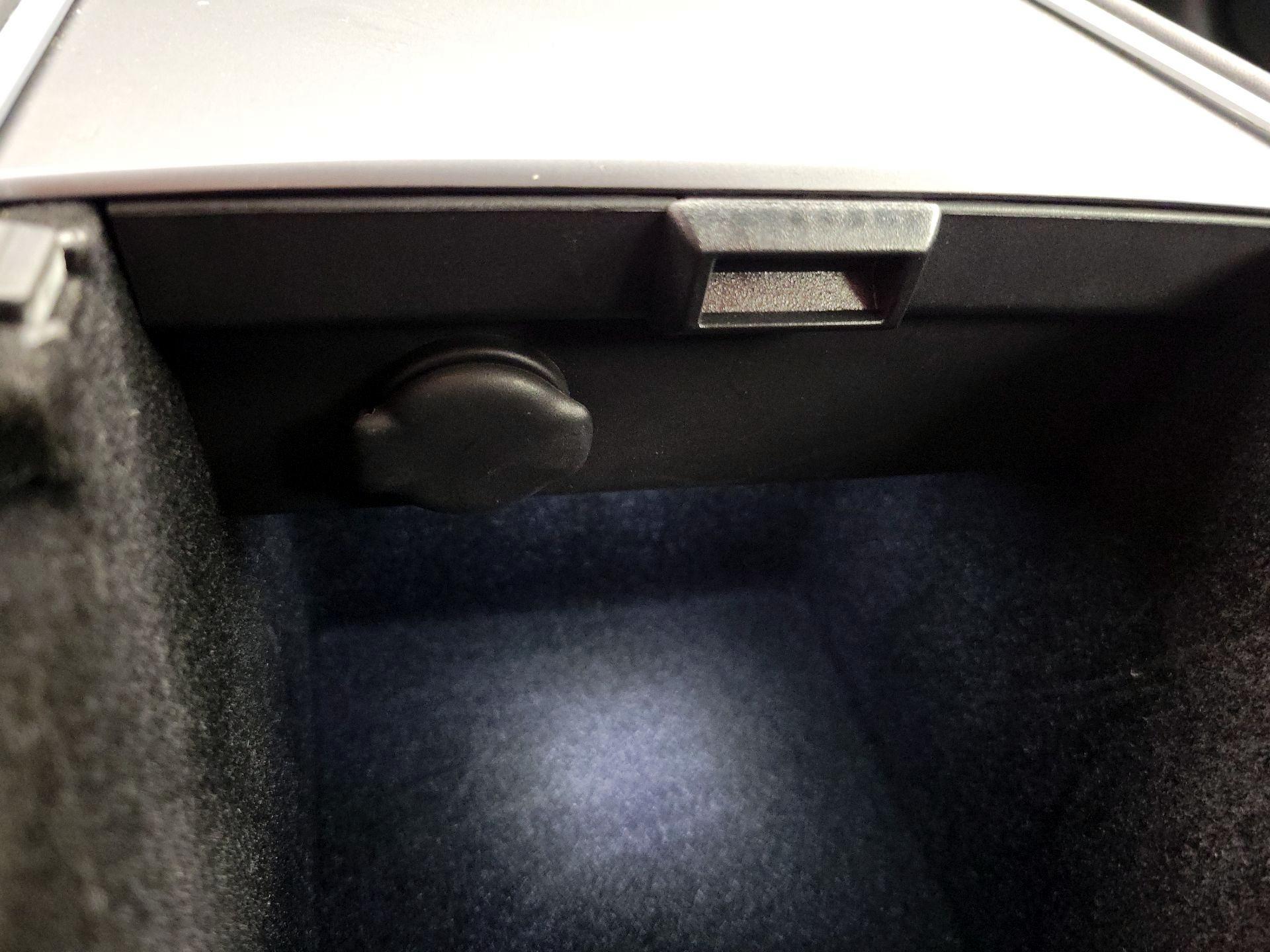 Thumbnail: 2022 Tesla Model 3 - 18