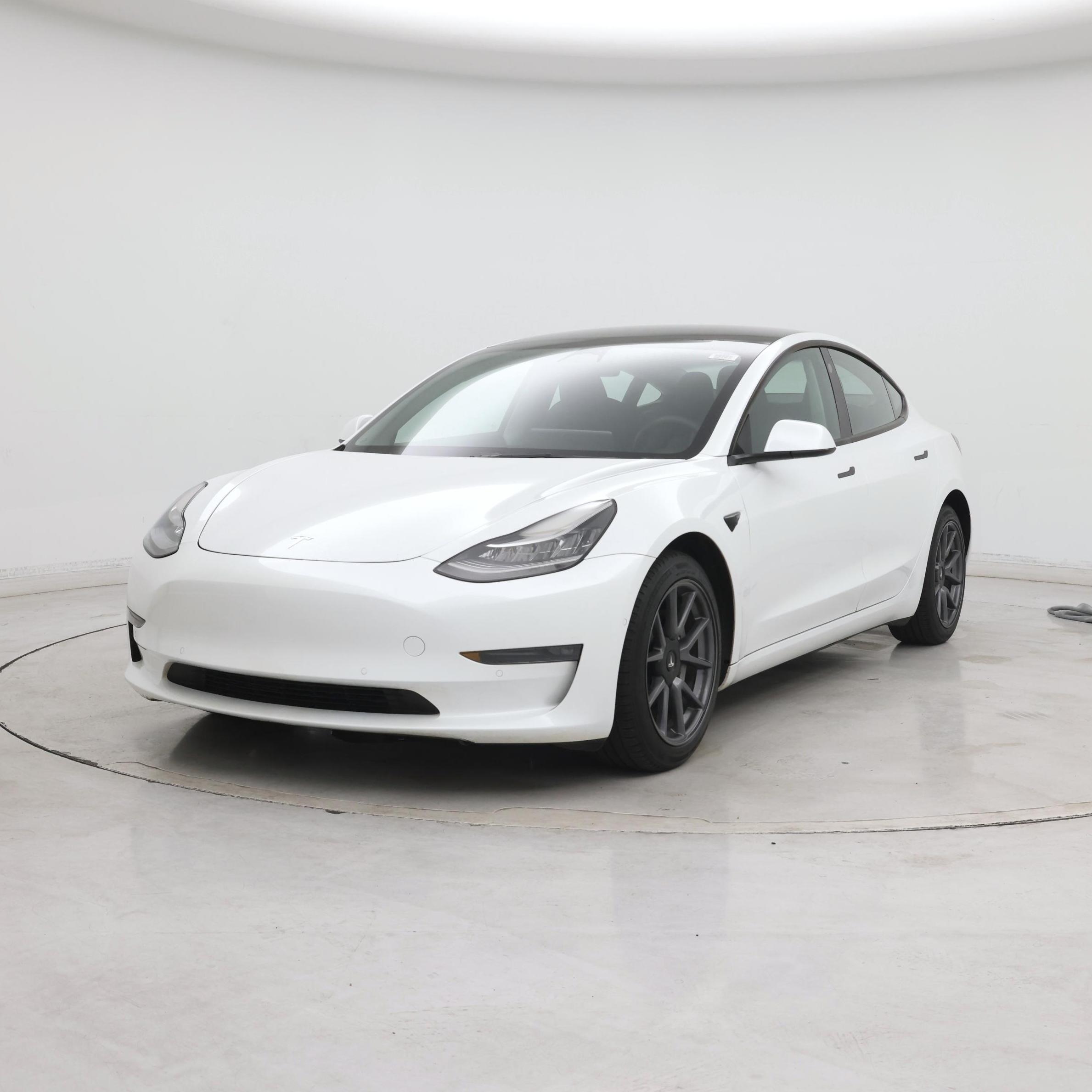Thumbnail: 2022 Tesla Model 3 - 4