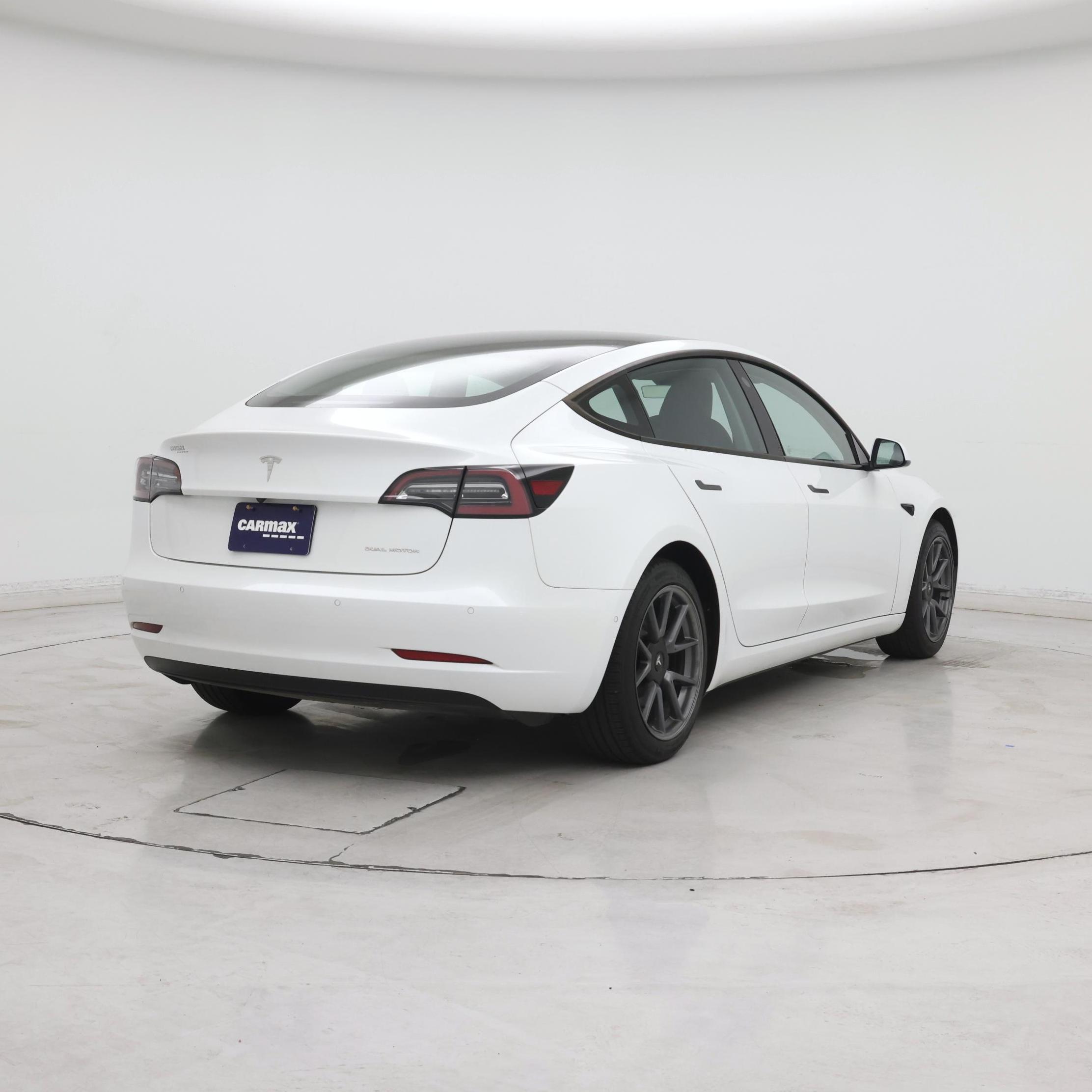 Thumbnail: 2022 Tesla Model 3 - 8