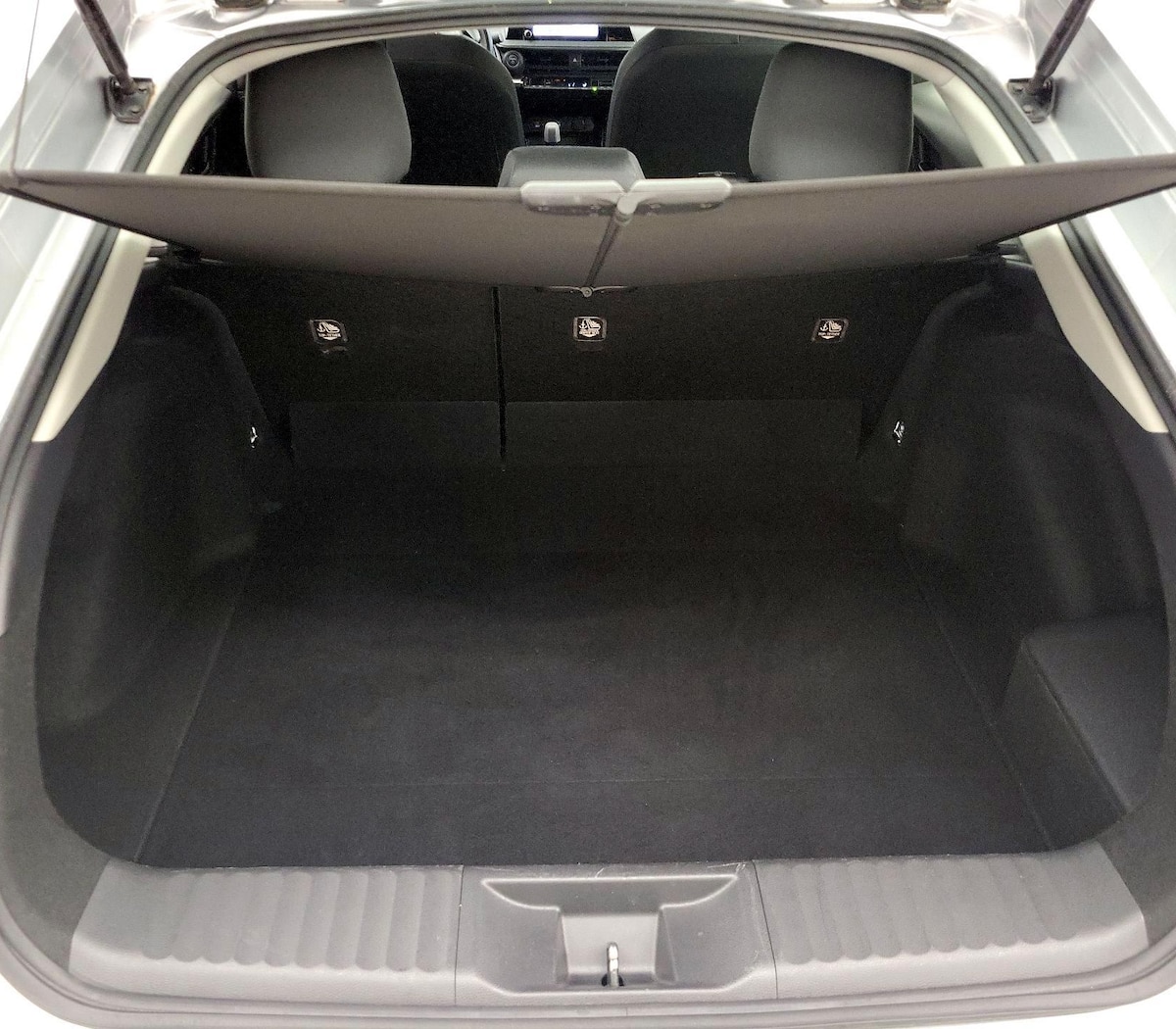 Trunk/Cargo (Seats Up)