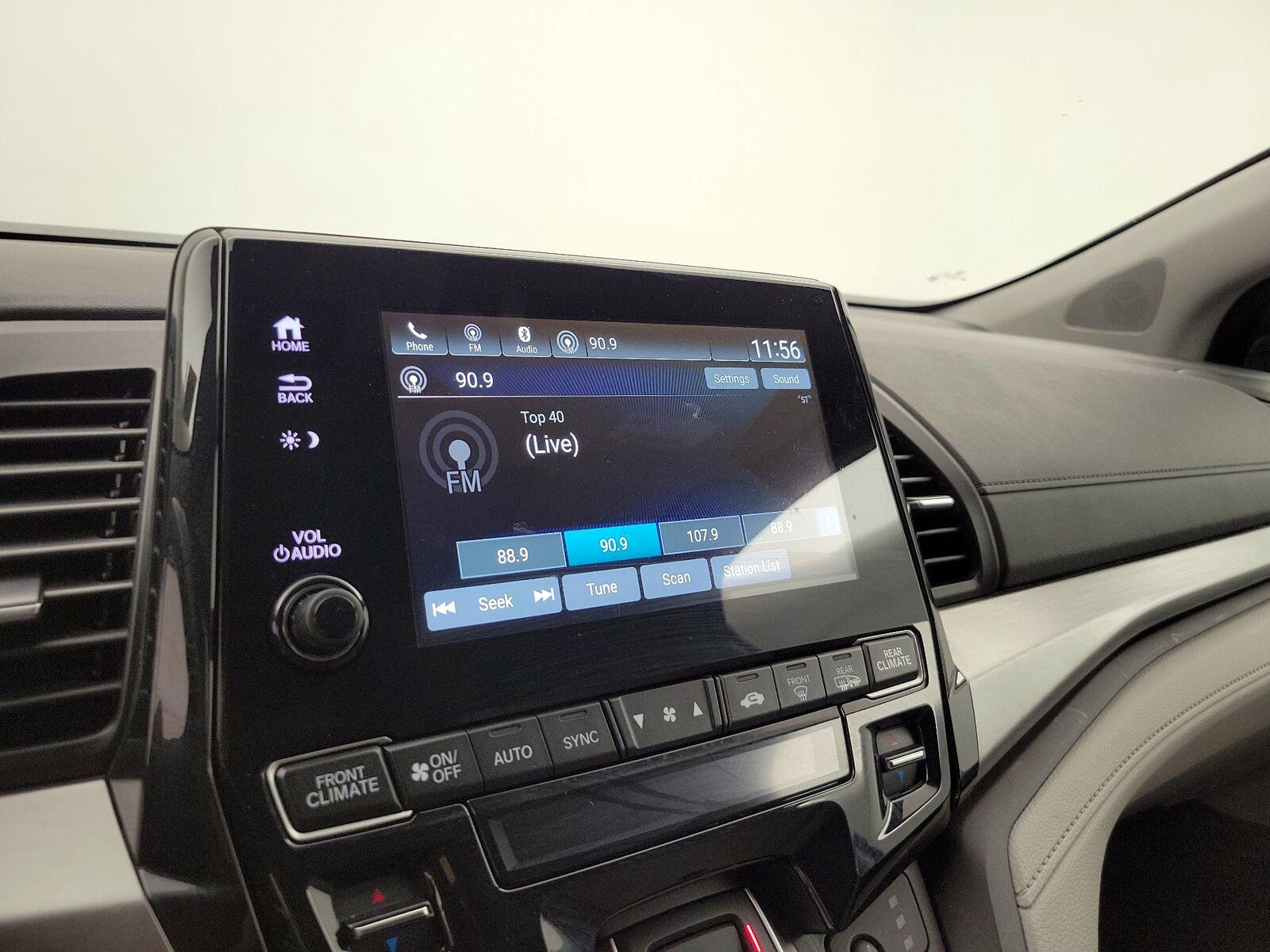 2023 Honda Odyssey EX-L - Photo 16