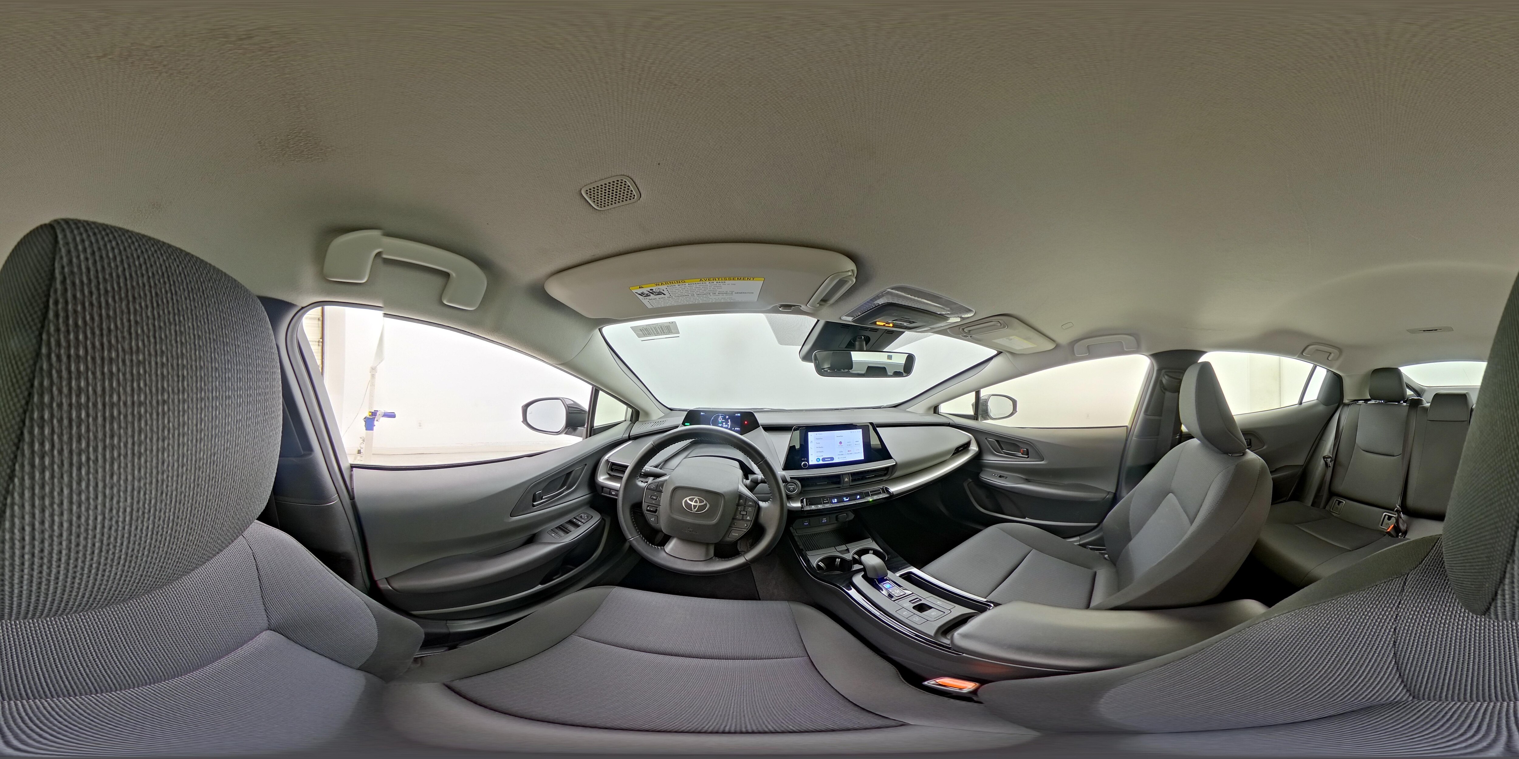 2025 Toyota Prius LE - Photo 26