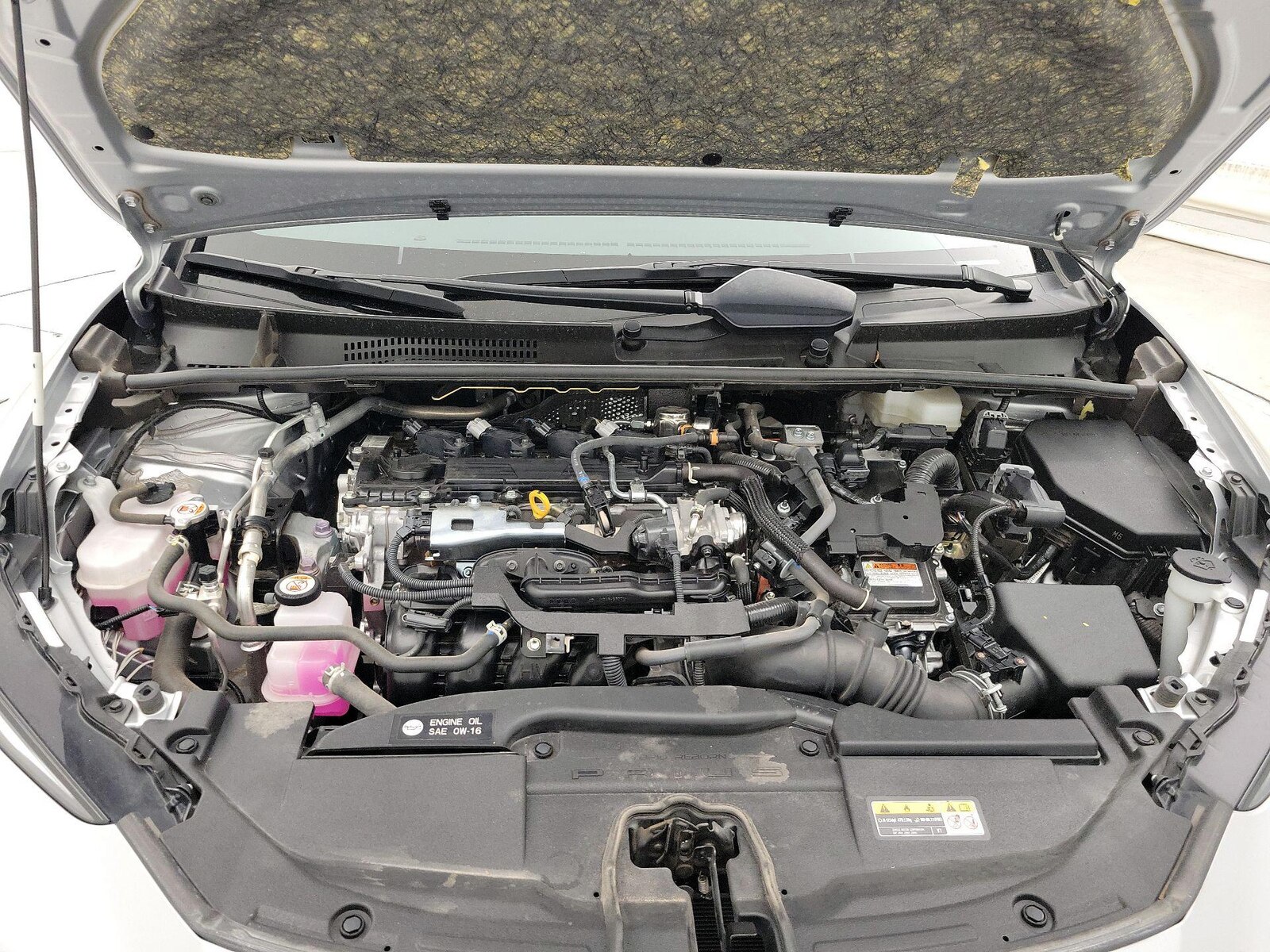 2025 Toyota Prius LE - Photo 22